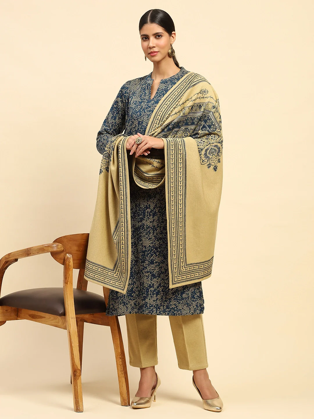 Blue & Beige Woolen Winter Suit Set - Image 17