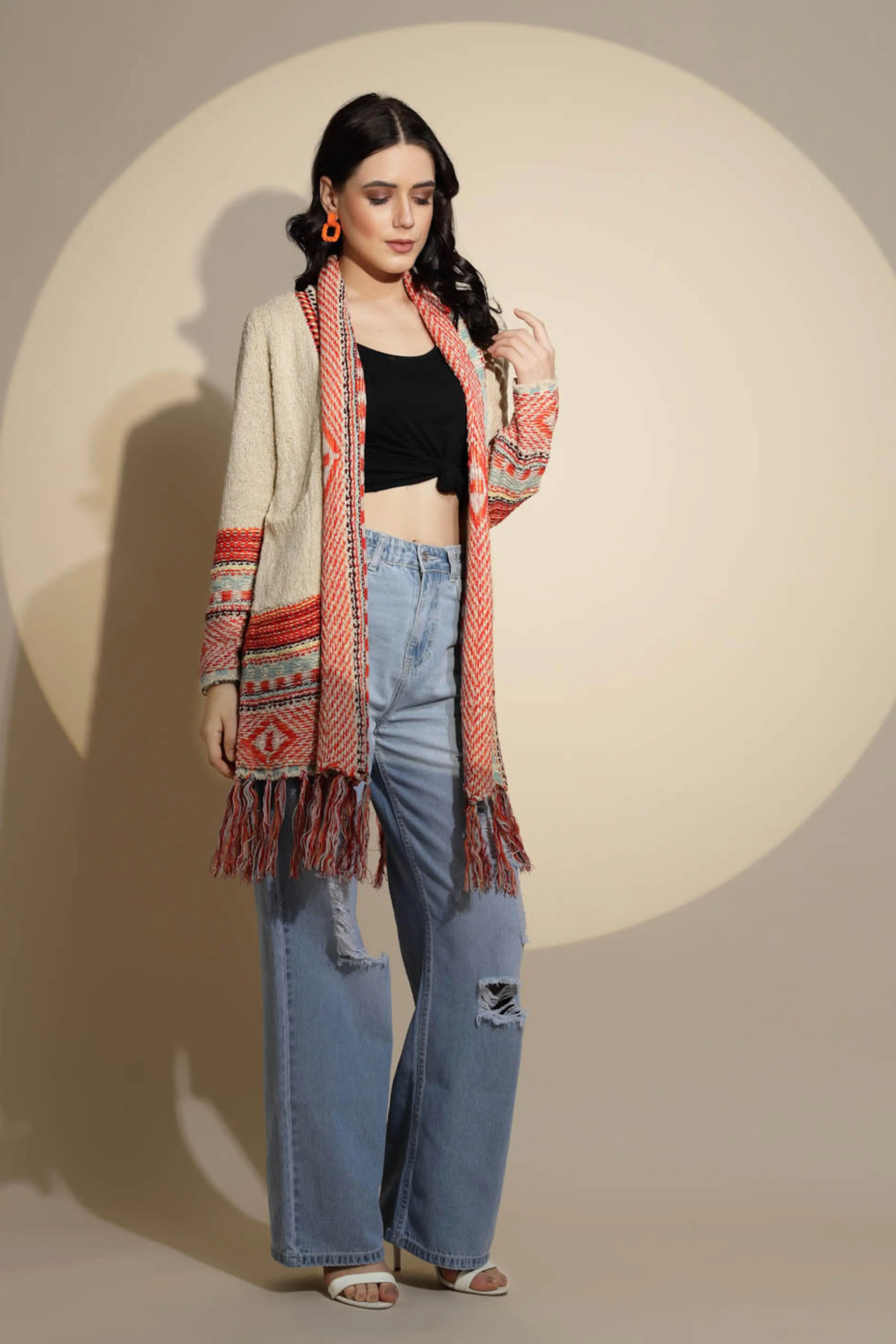 Beige Geometric Print Full Sleeve Collared Neck Knitted Shrug - Image 3