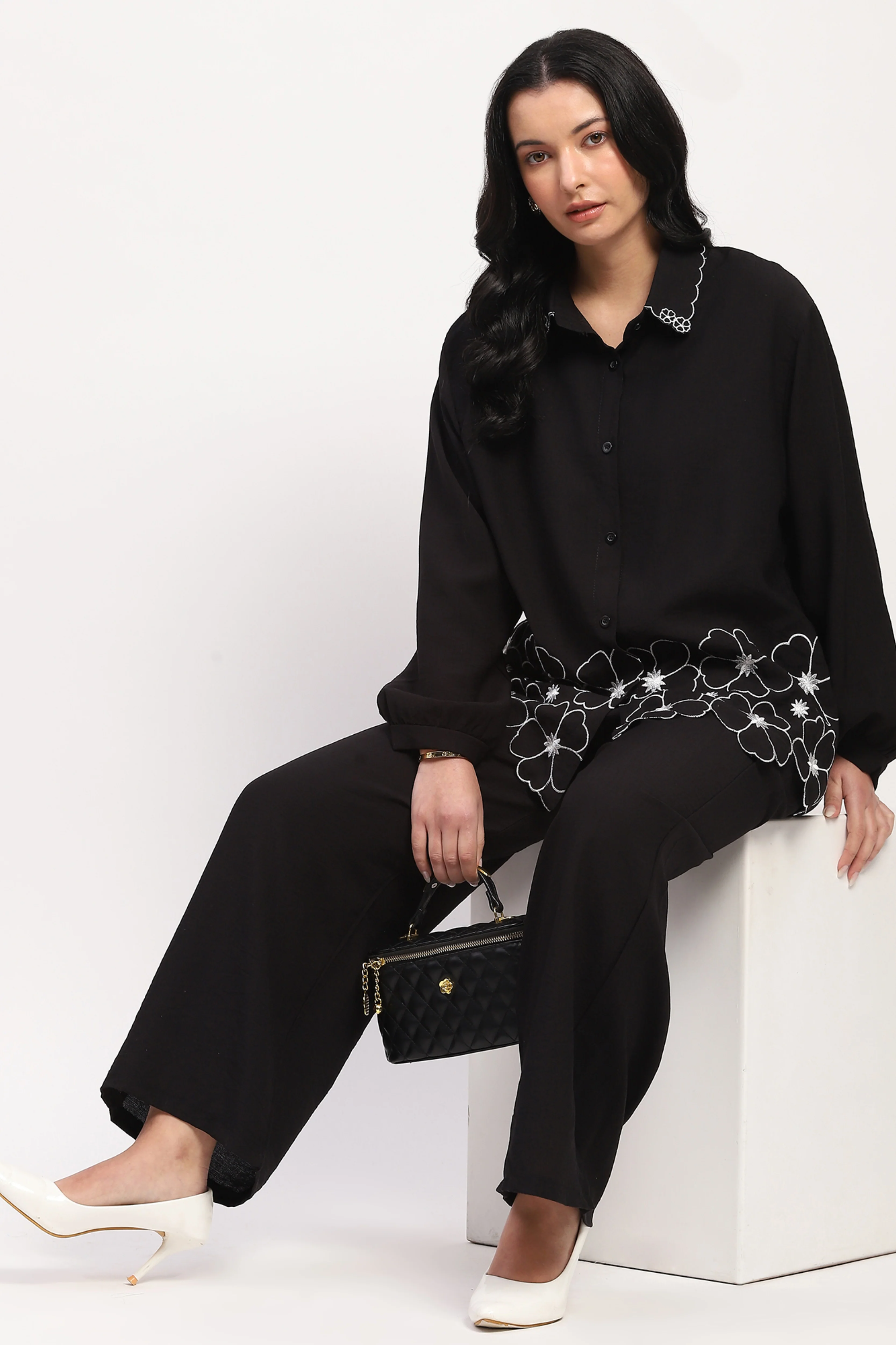 Black Floral Embroidered Loungwear Set - Image 7