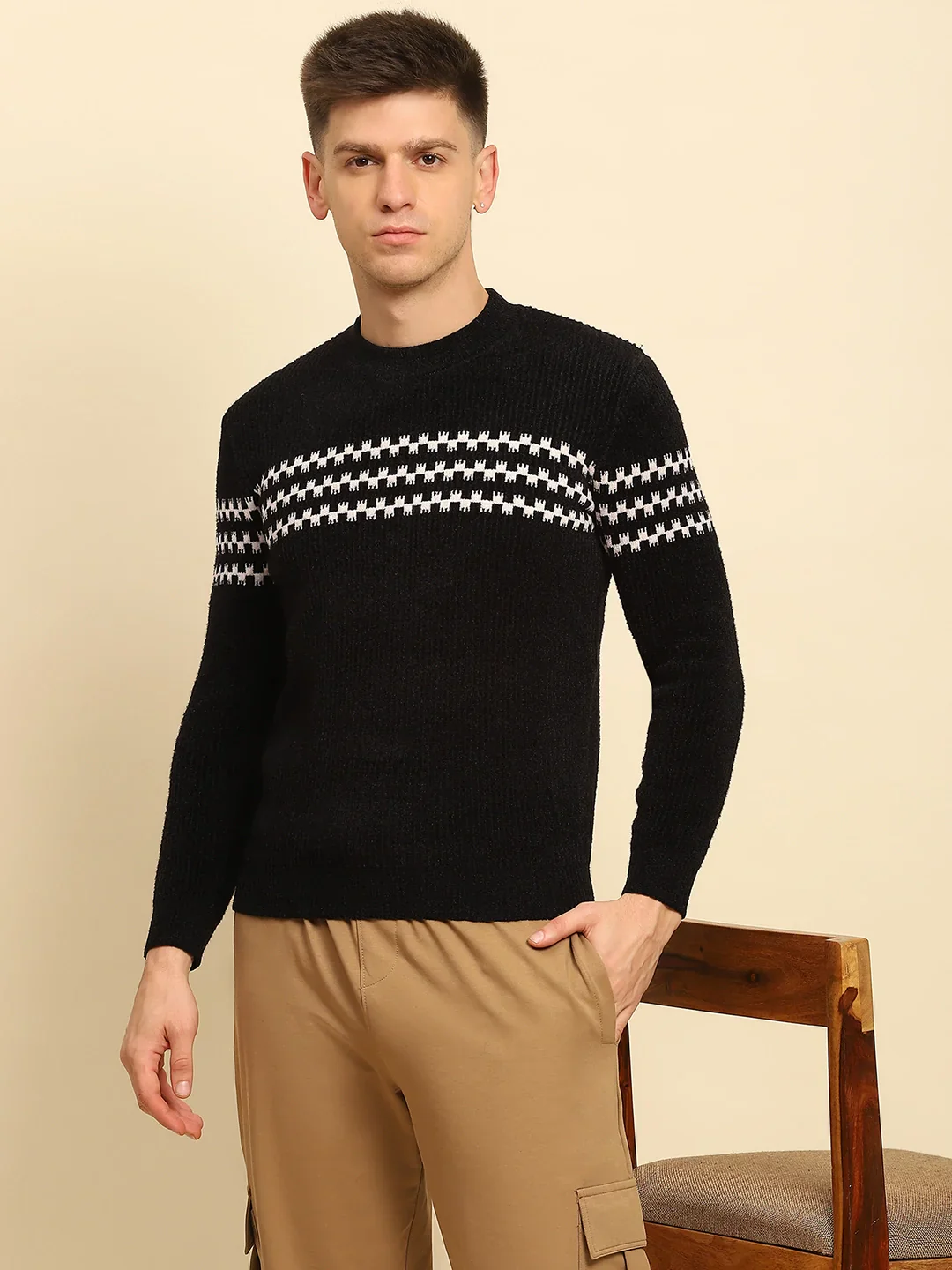 Black Geometric Pullover - Image 8