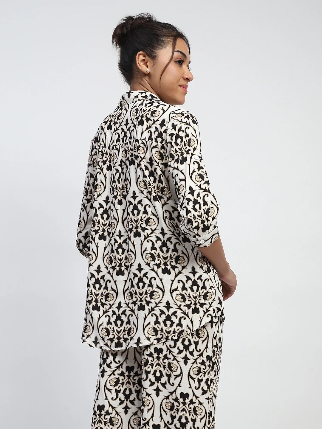 Black Rayon Abstract Print Nightsuit - Image 12