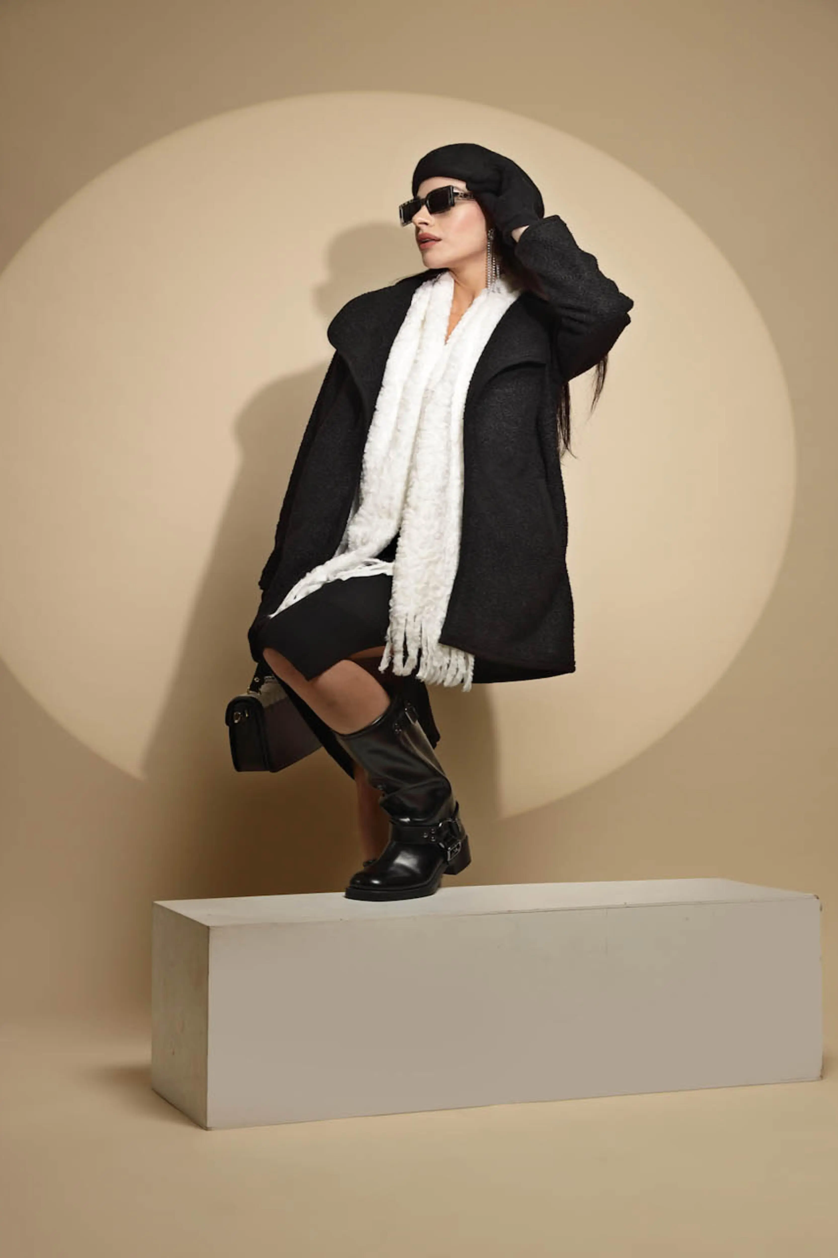 Black Solid Full Sleeve Collar Neck Knitted Winter Shrug - Image 7