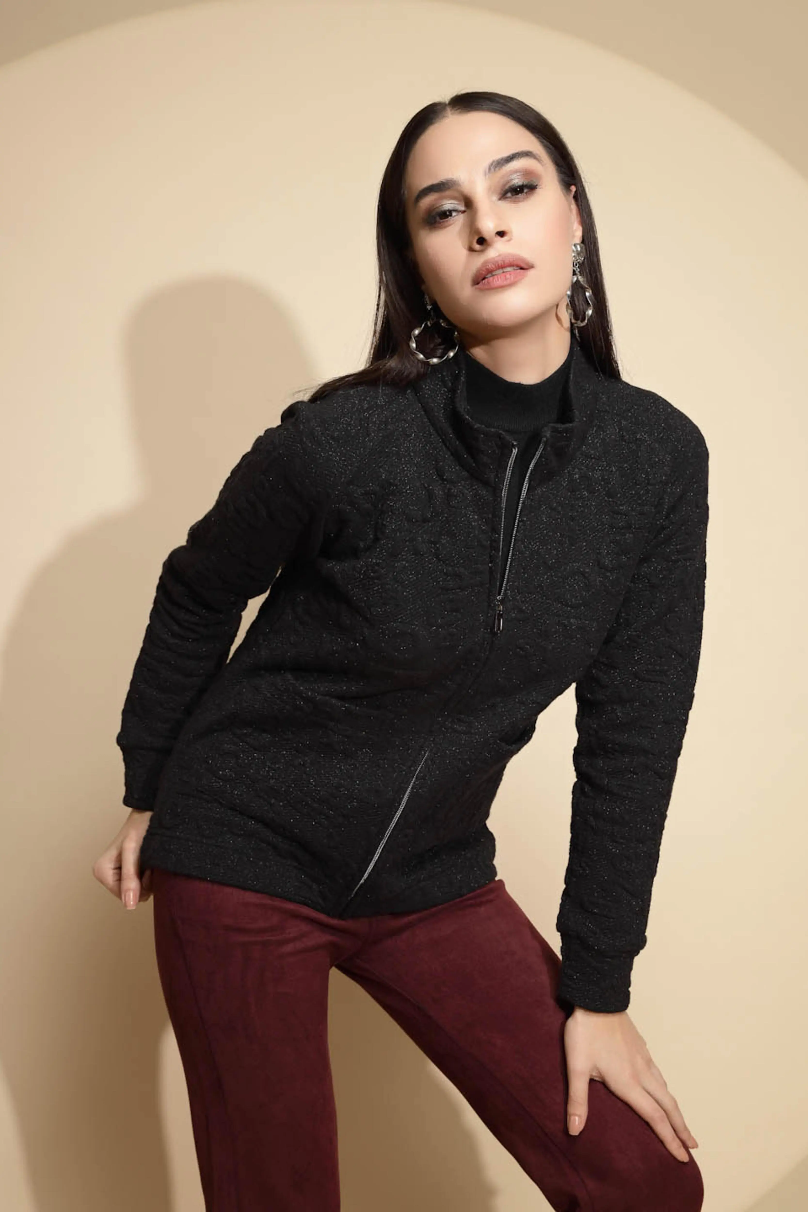 Black Solid Acrylic Sweatshirt - Image 3