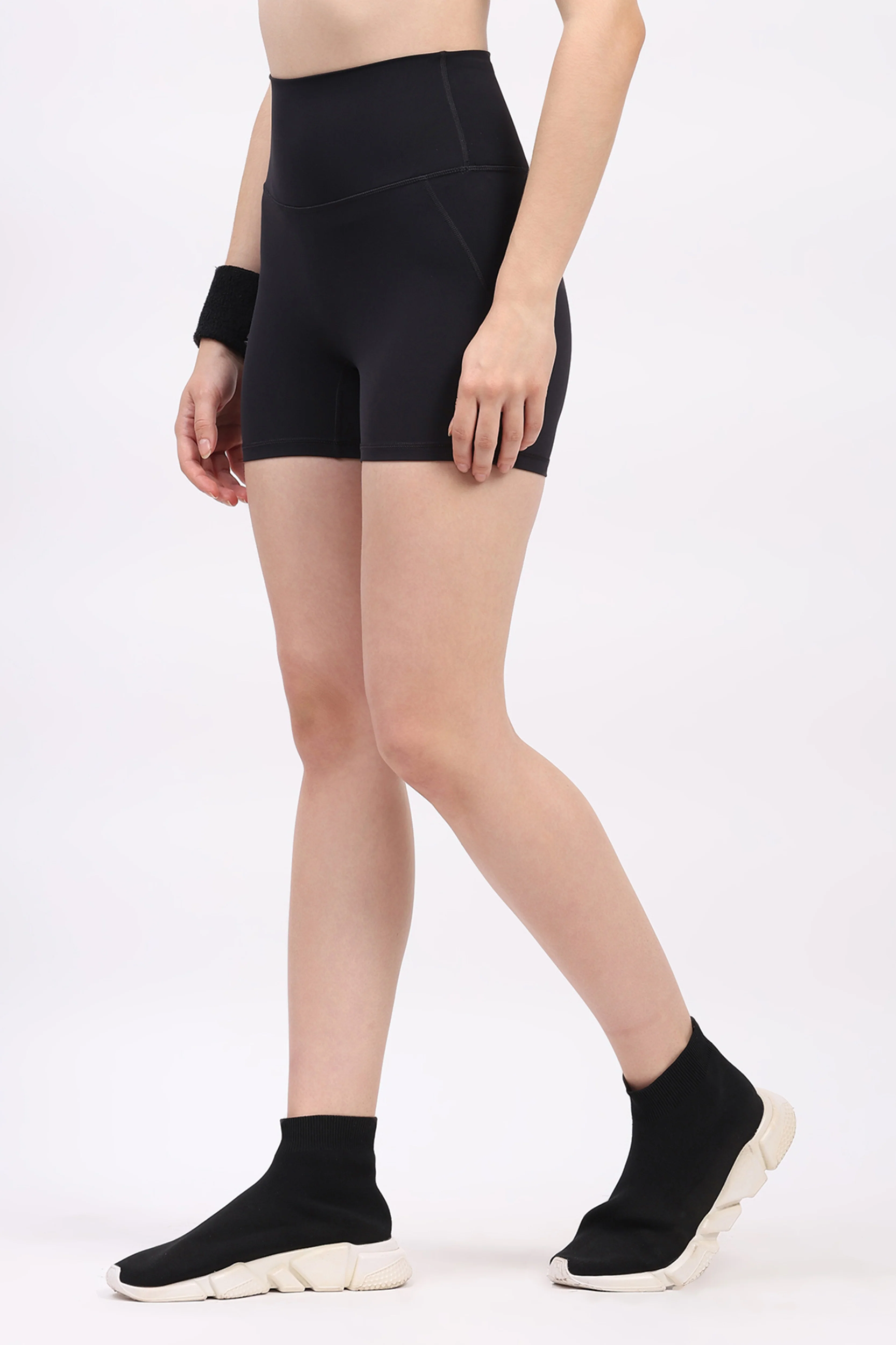 Black Ultra Stretchable Seamless Shorts - Image 3