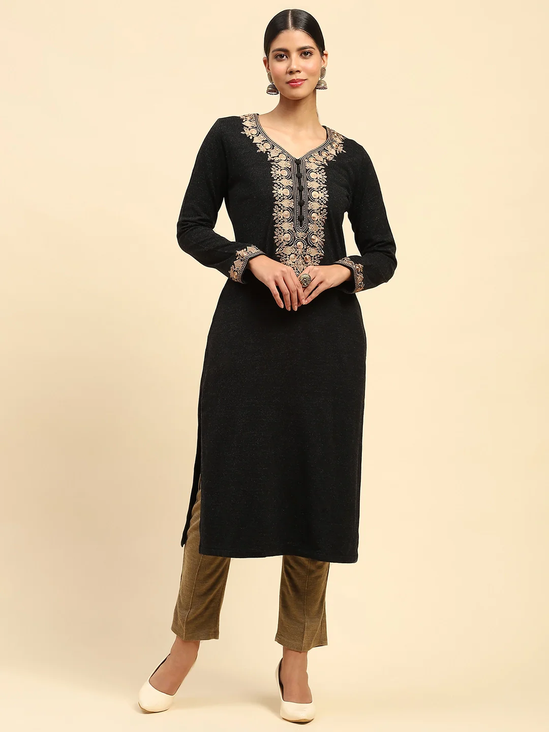 Black Woolen Embroidered Kurta - Image 7