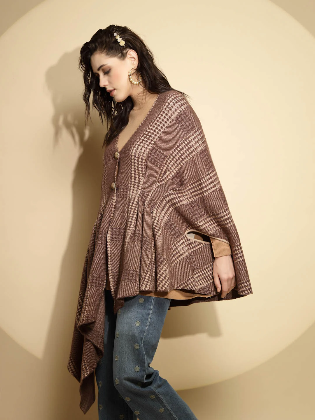 Brown Abstract Knitted Winter Shrug - Image 3