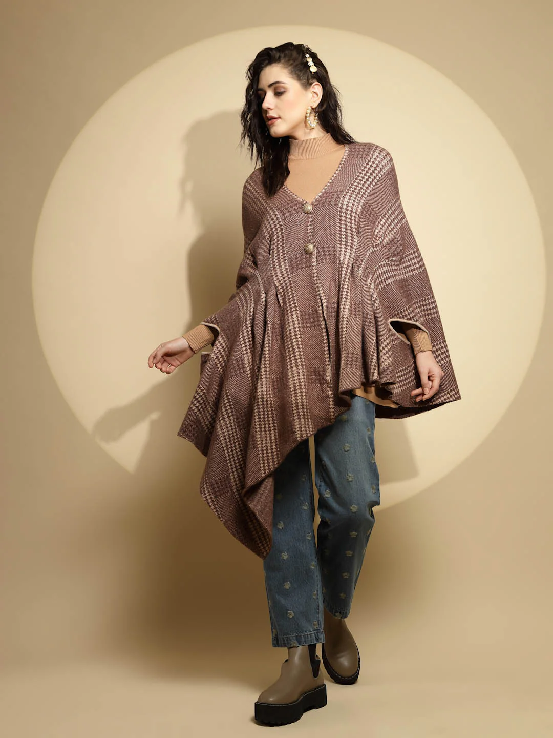 Brown Abstract Knitted Winter Shrug - Image 6