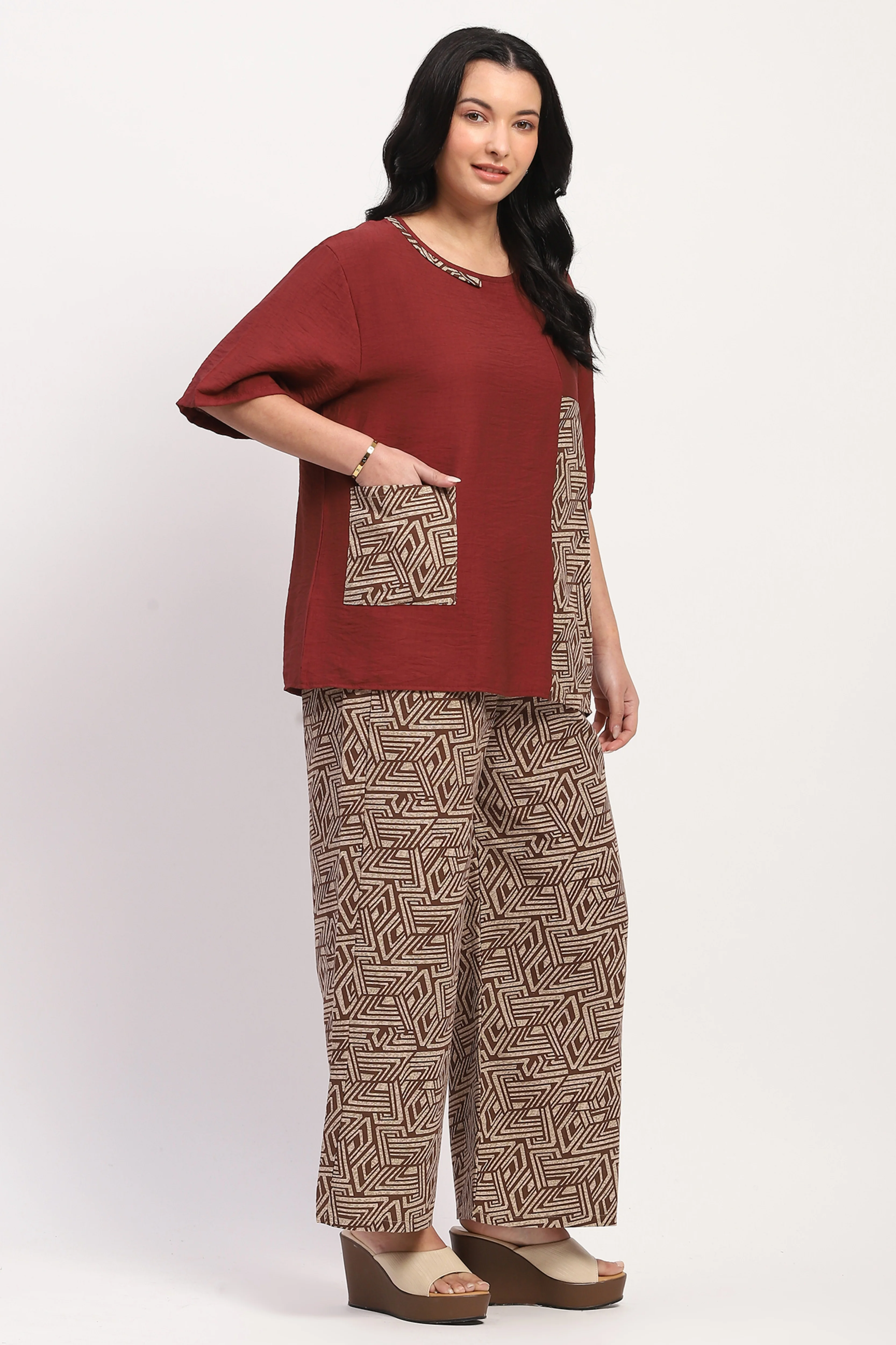 Brown Abstract Print Loungewear Set - Image 2
