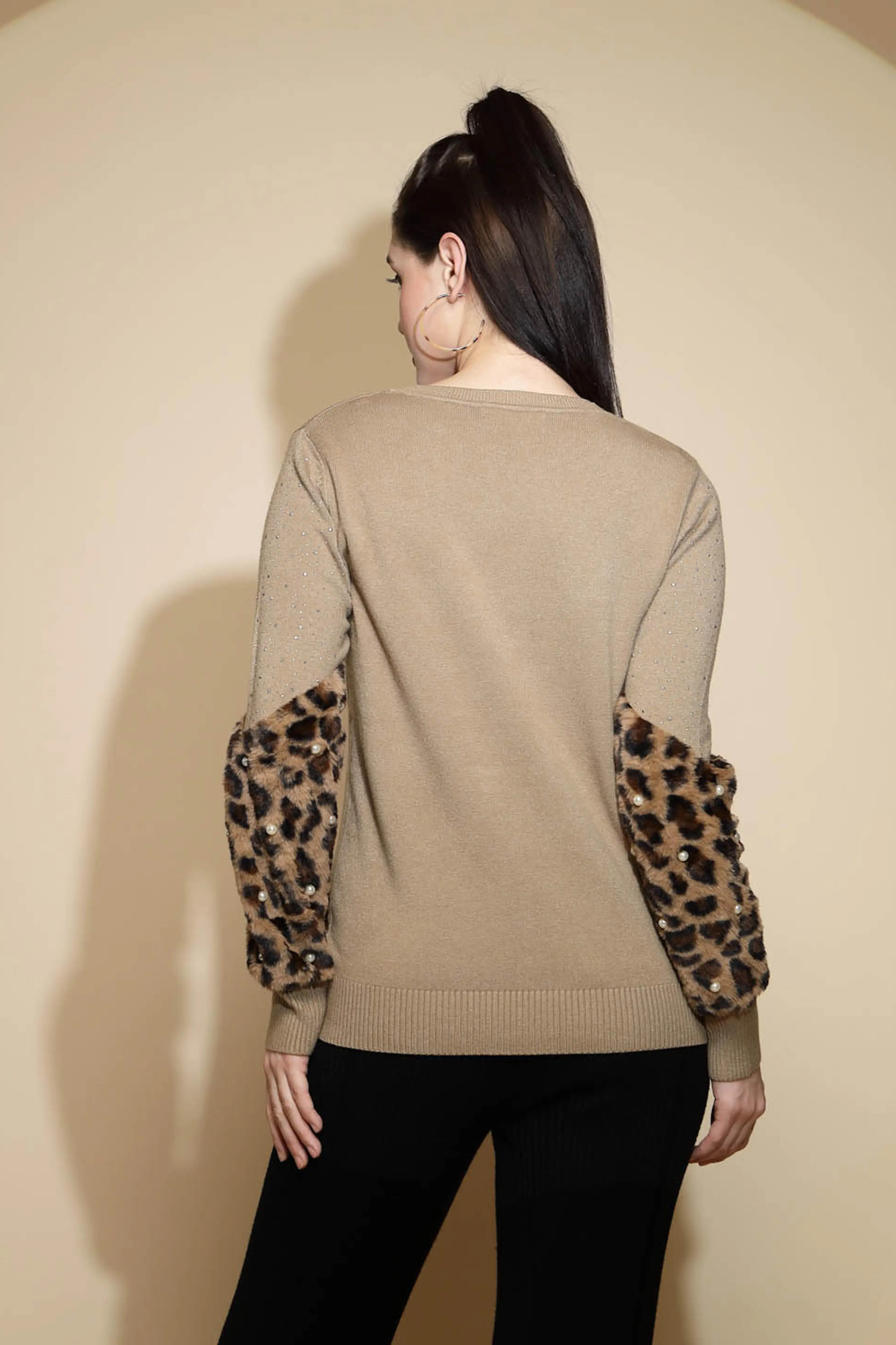 Brown Embellished Full Sleeve Round Neck Acrylic Pullover Sweater - Image 3