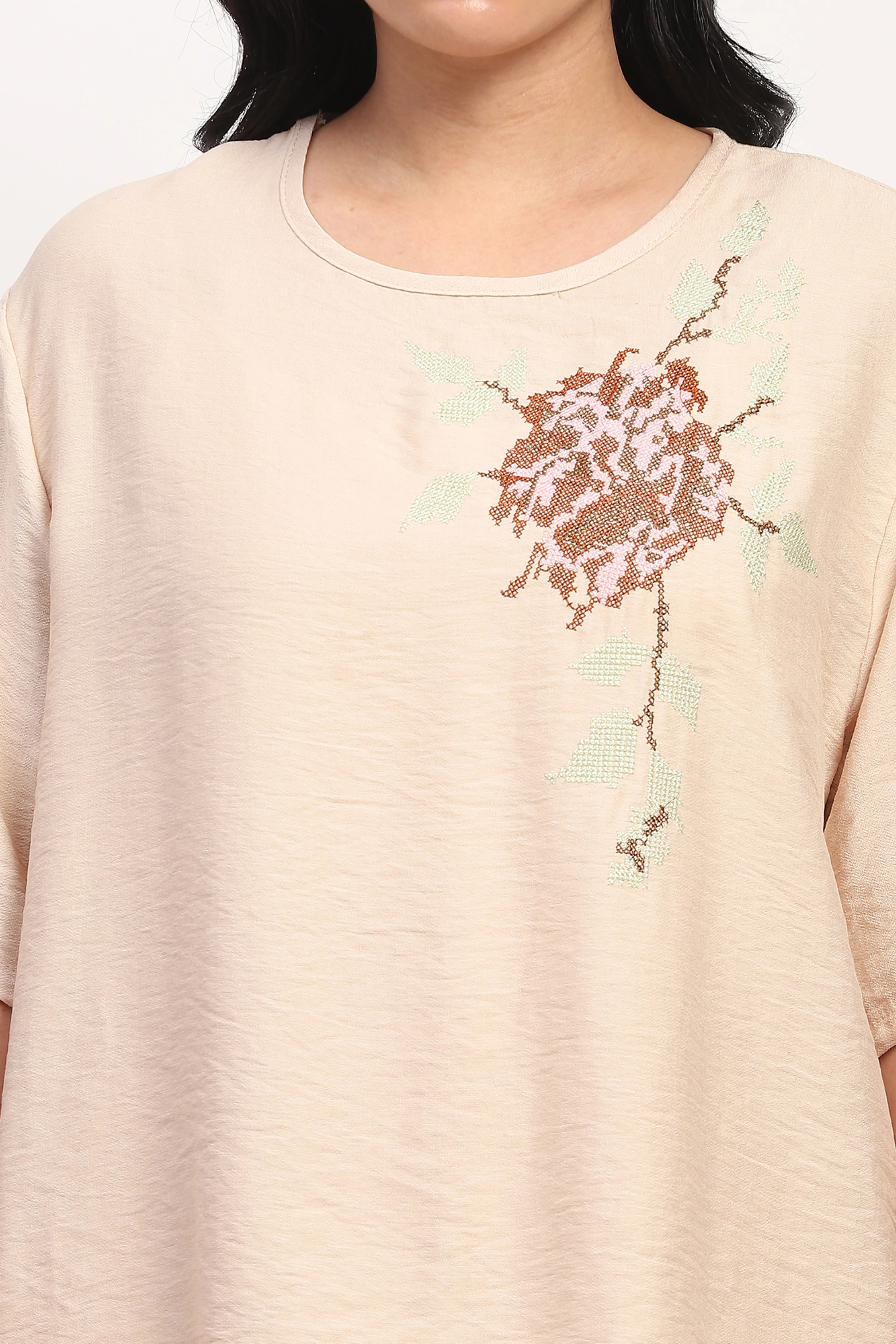 Cream Embroidered Loungewear Set - Image 6