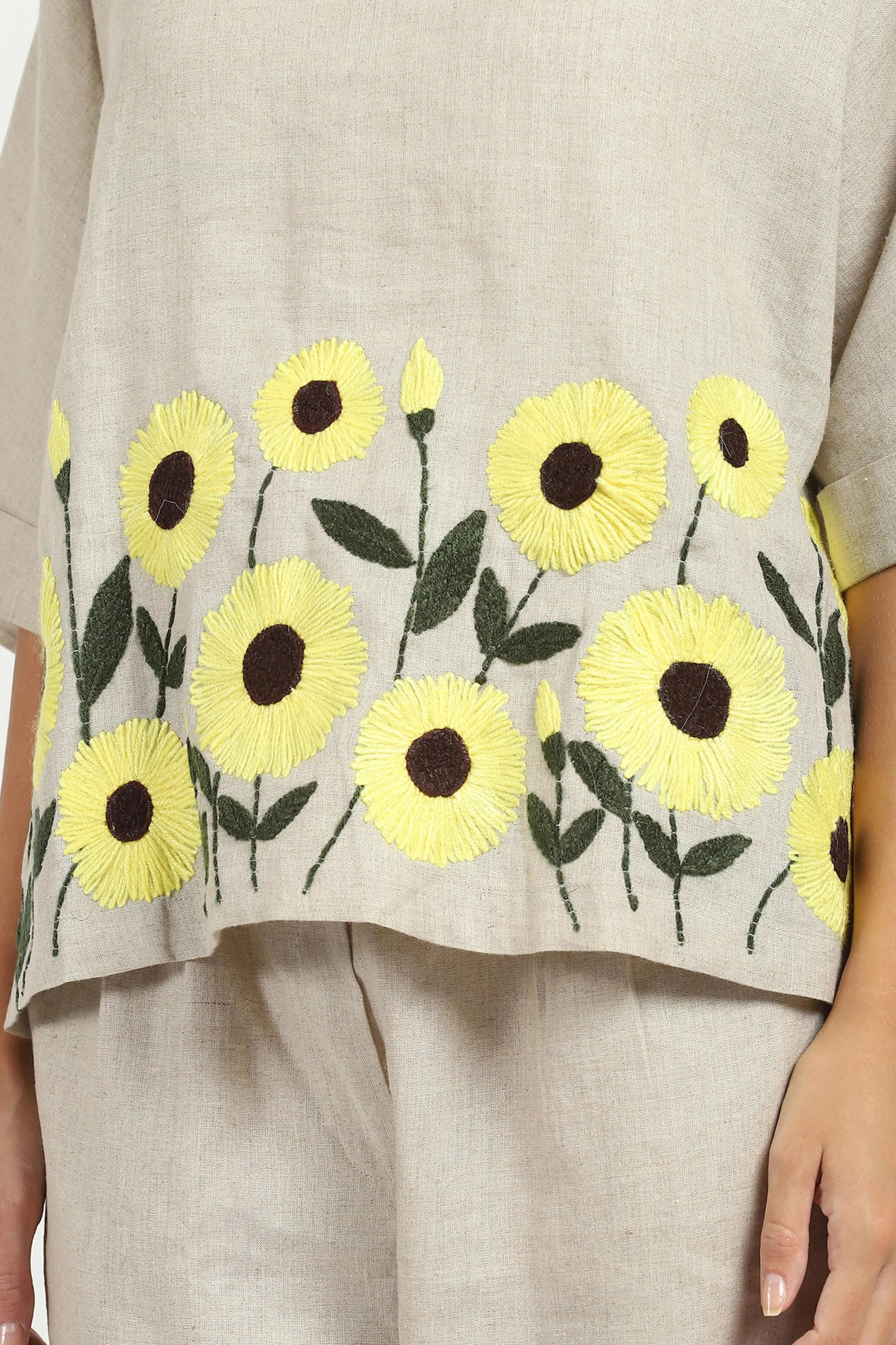 Floral Embroidered Linen Loose Top - Image 7