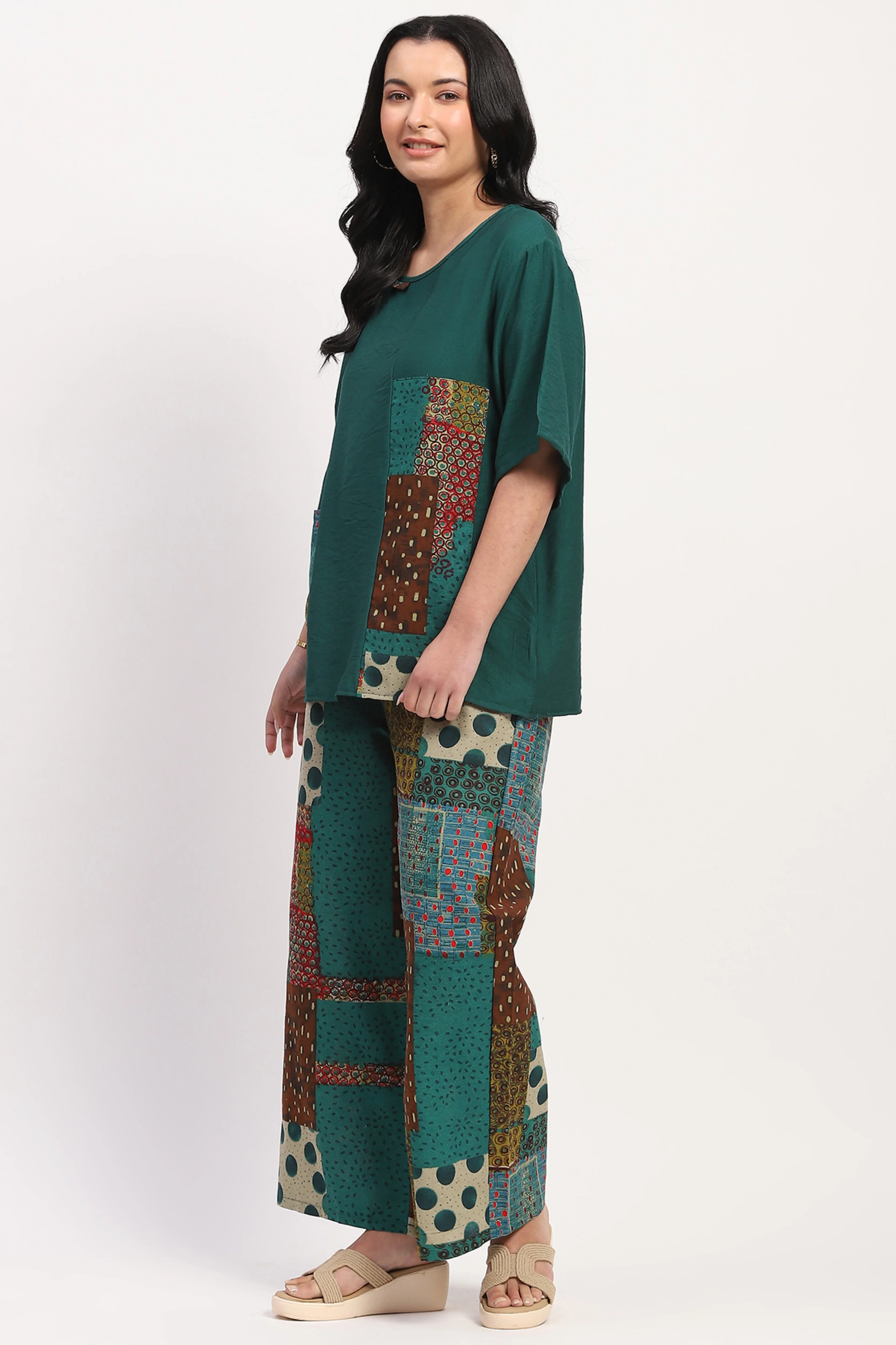 Green Abstract Print Loungewear Set - Image 4