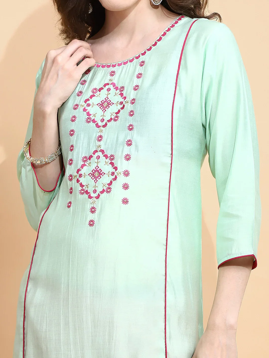 Green Embroidered Muslin Kurta - Image 12