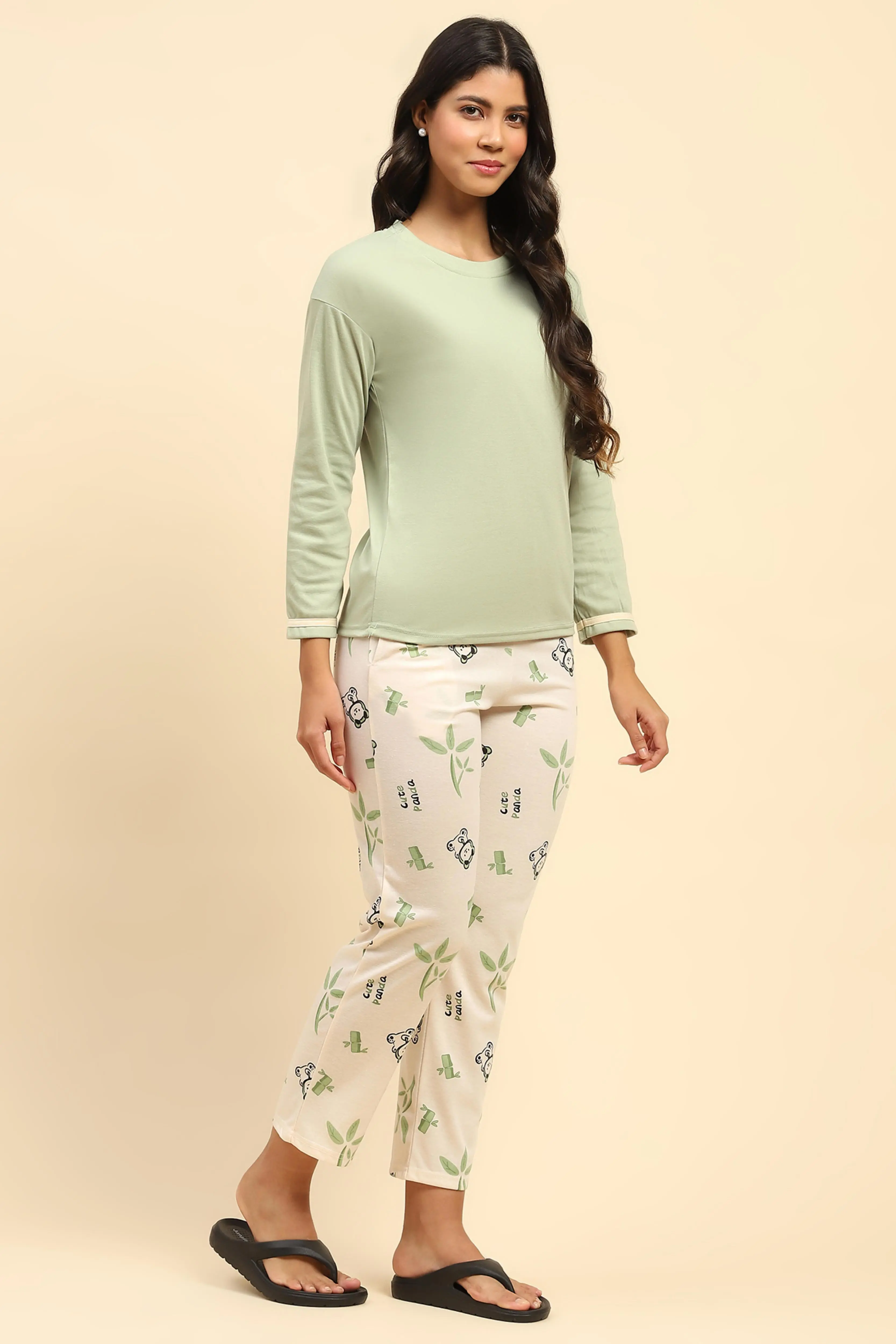 Green Teddy Print Cotton Nightsuit - Image 3