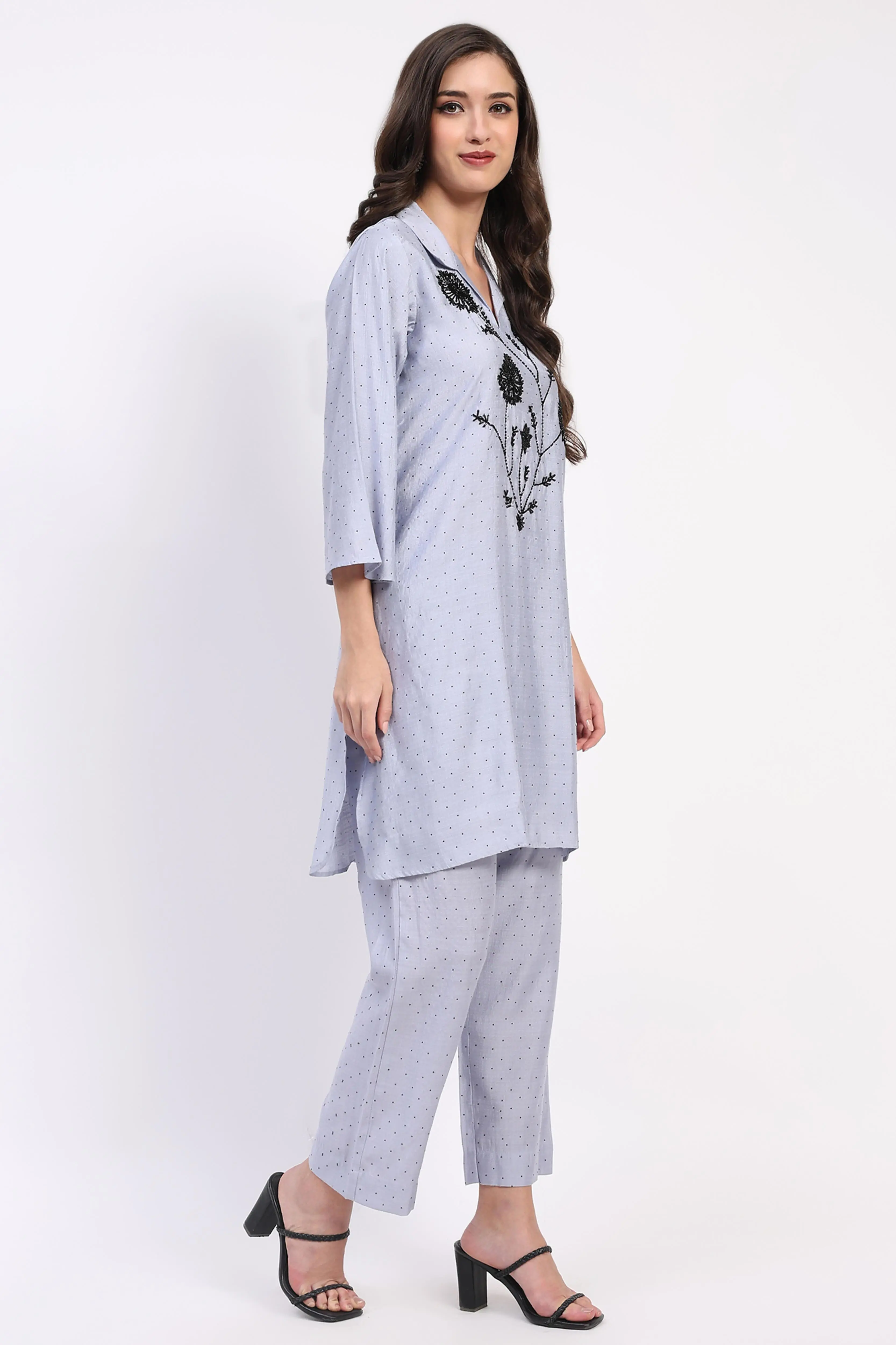 Grey Embellished Rayon Kurta Set - Image 3