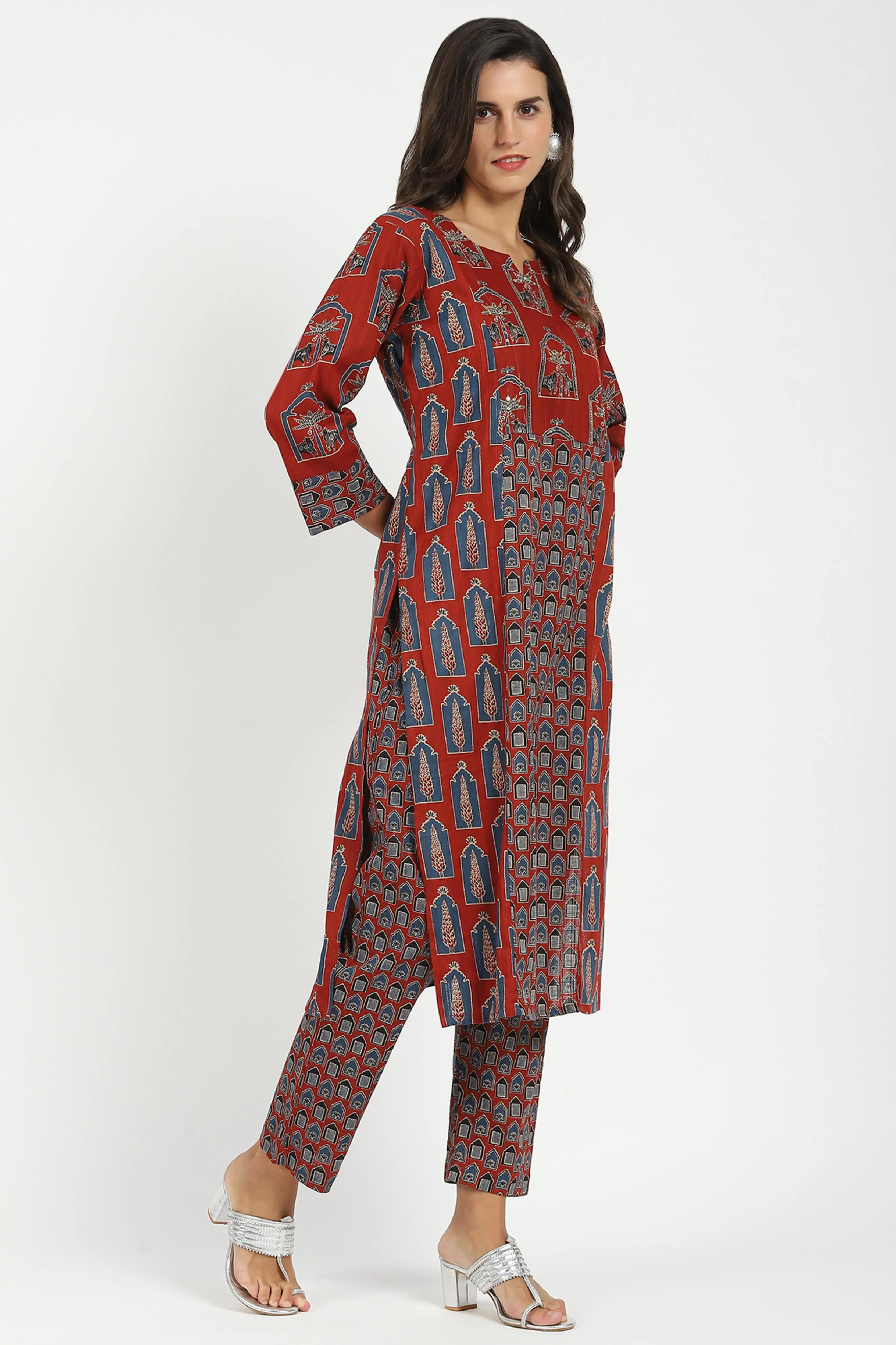 Maroon Ajrakh Embellsihed Cotton Kurta - Image 3