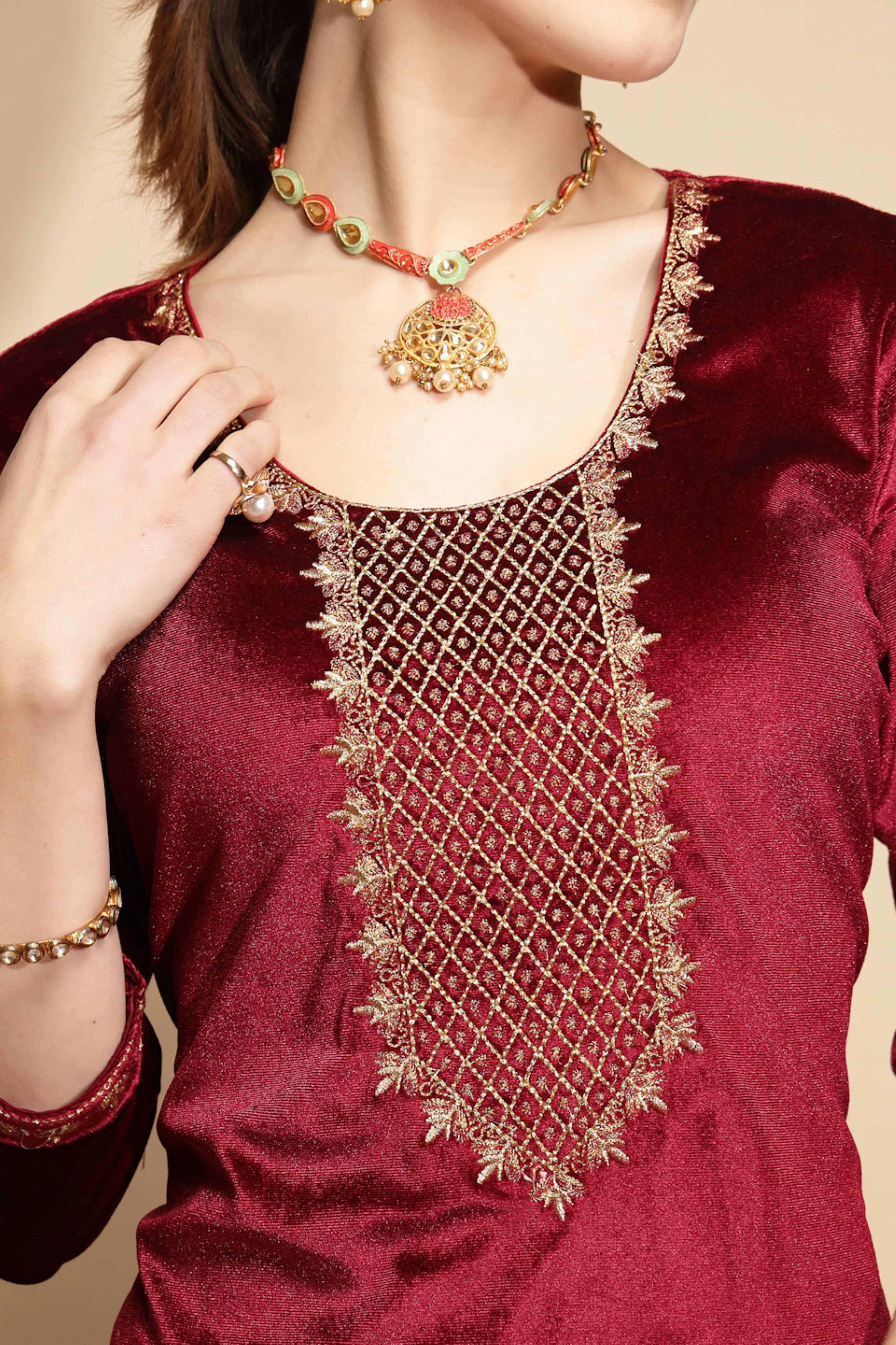 Maroon Embellished Velvet Kurta - Image 6