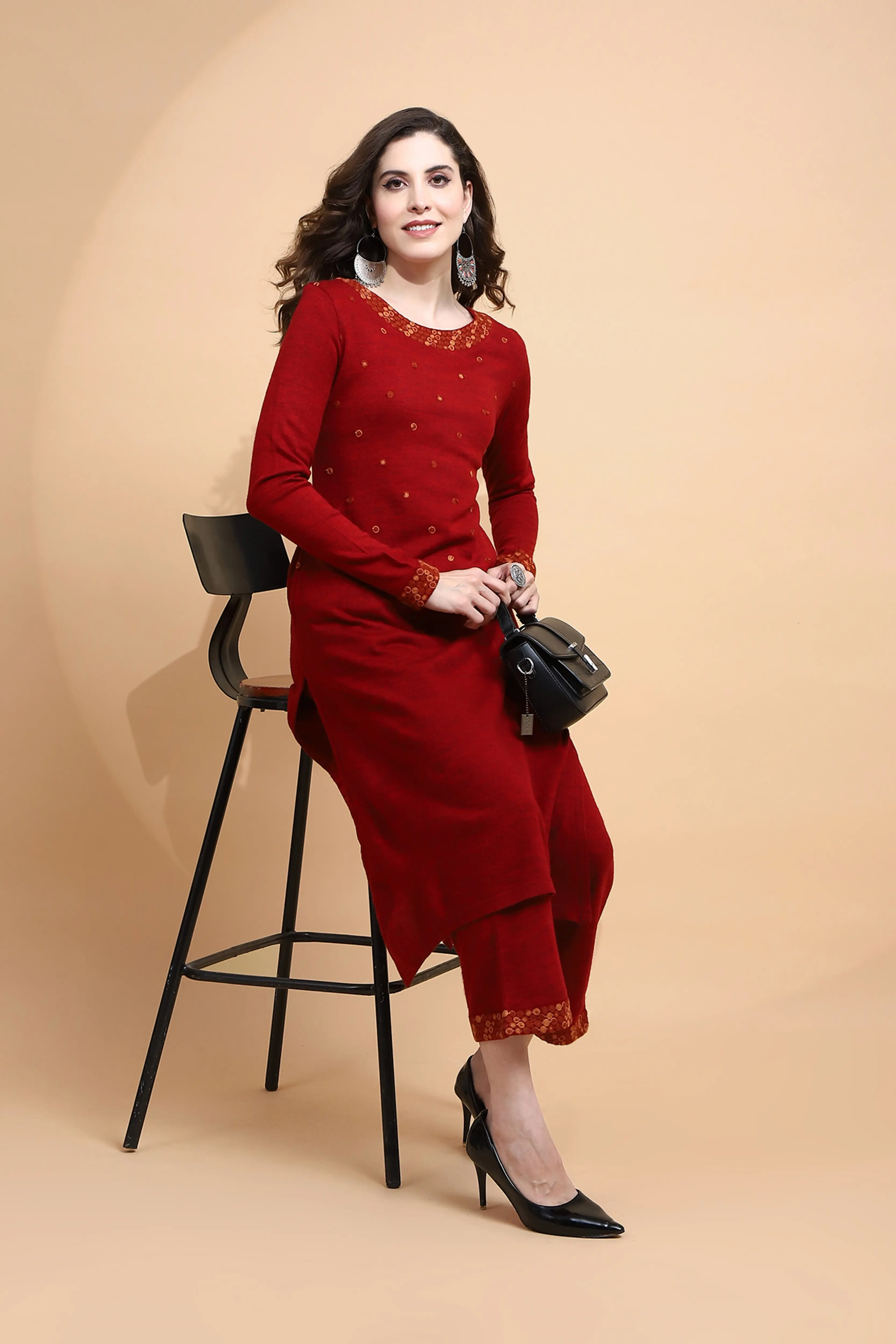Maroon Knitted Regular Fit Kurta Set - Image 8