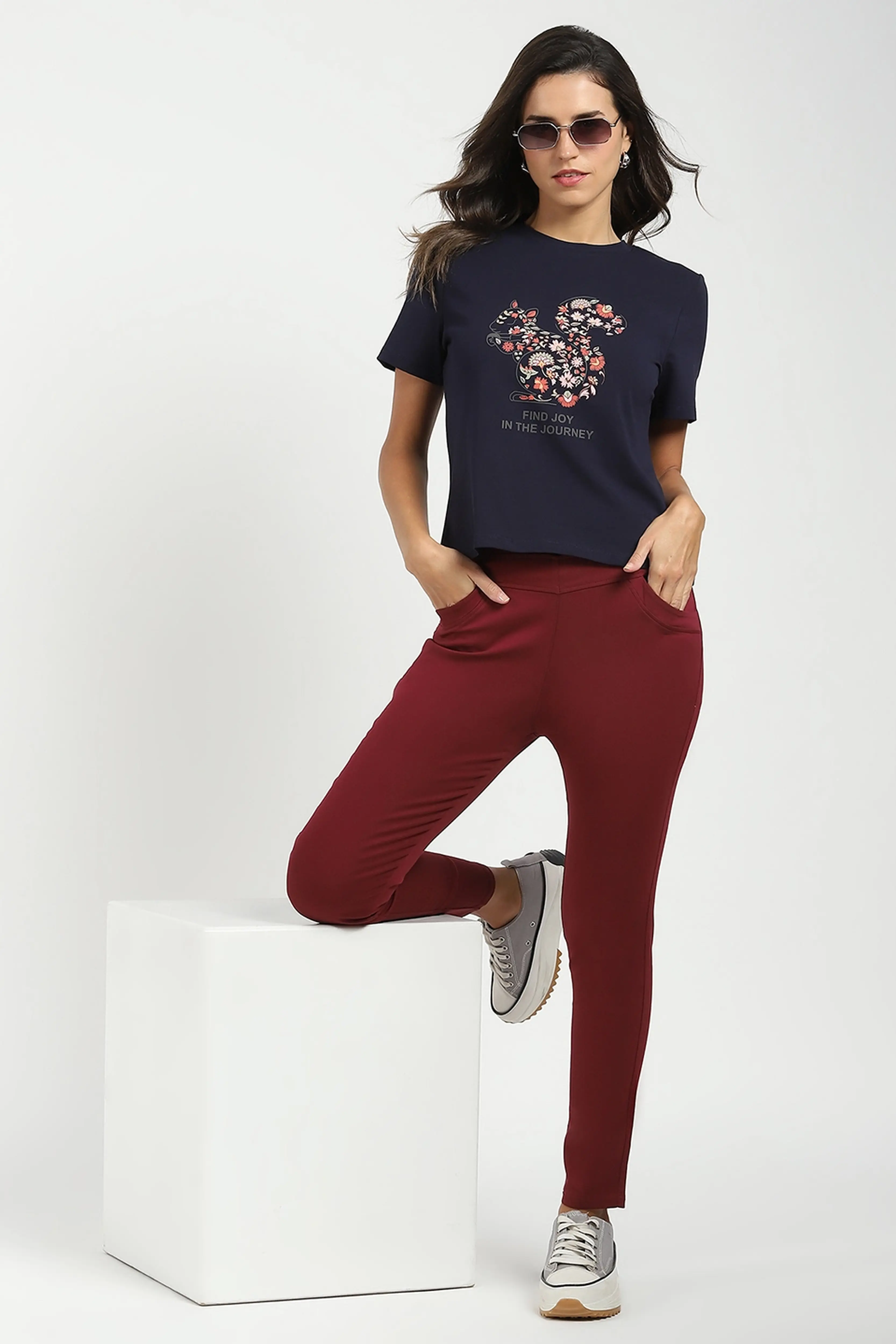 Maroon Ultra Stretchable Jegging - Image 7