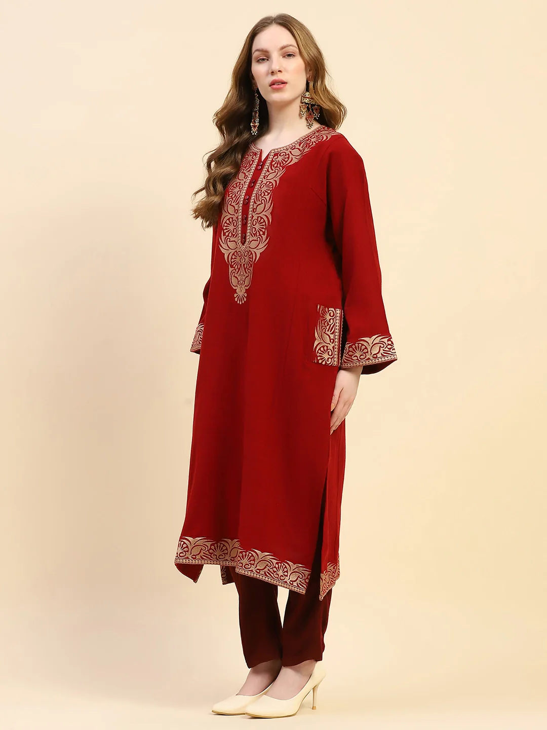 Maroon Woolen Embroidered Kurta - Image 2