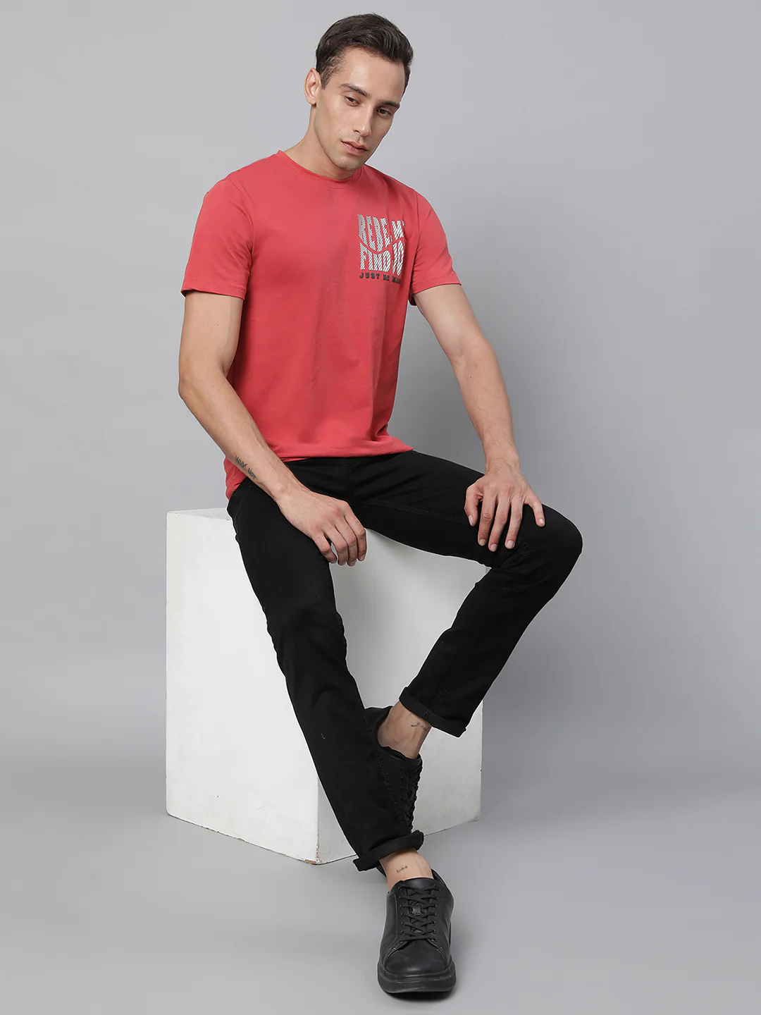Black Cotton Blend Solid Jeans - Image 10