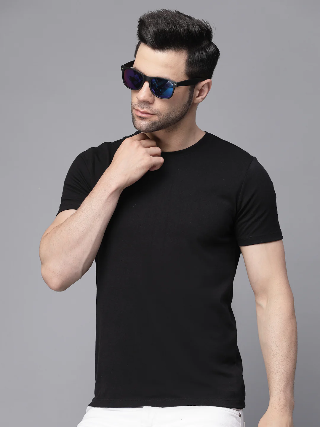 Black Round Neck Solid T-Shirt - Image 12