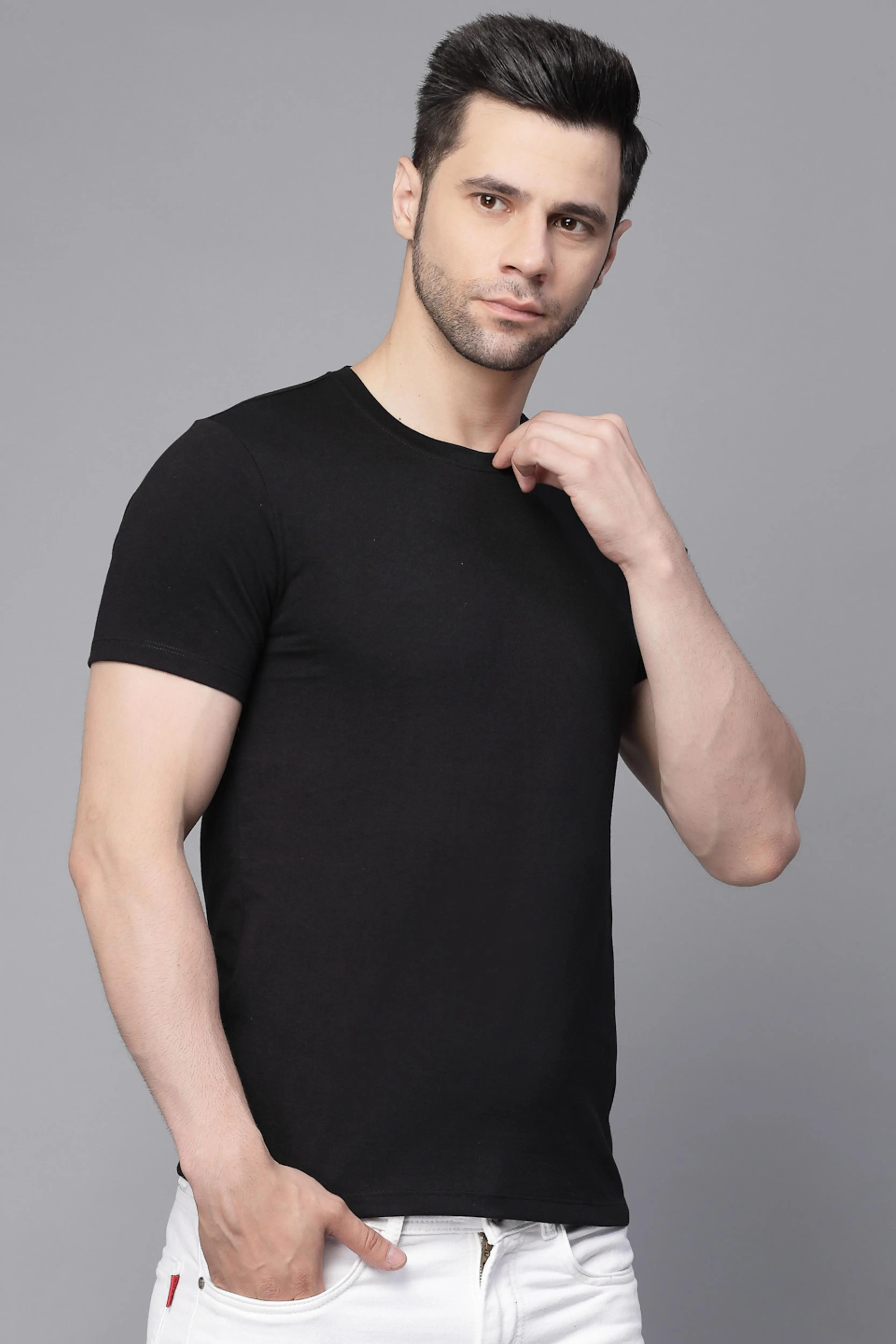 Black Round Neck Solid T-Shirt - Image 3