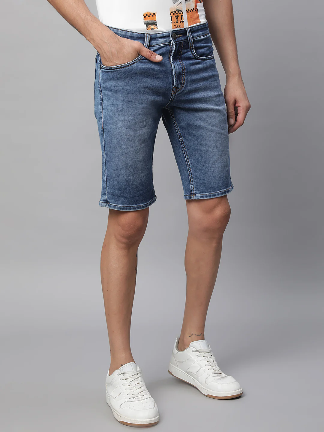Mens Blue Solid Mid Rise Regular Fit Short - Image 2