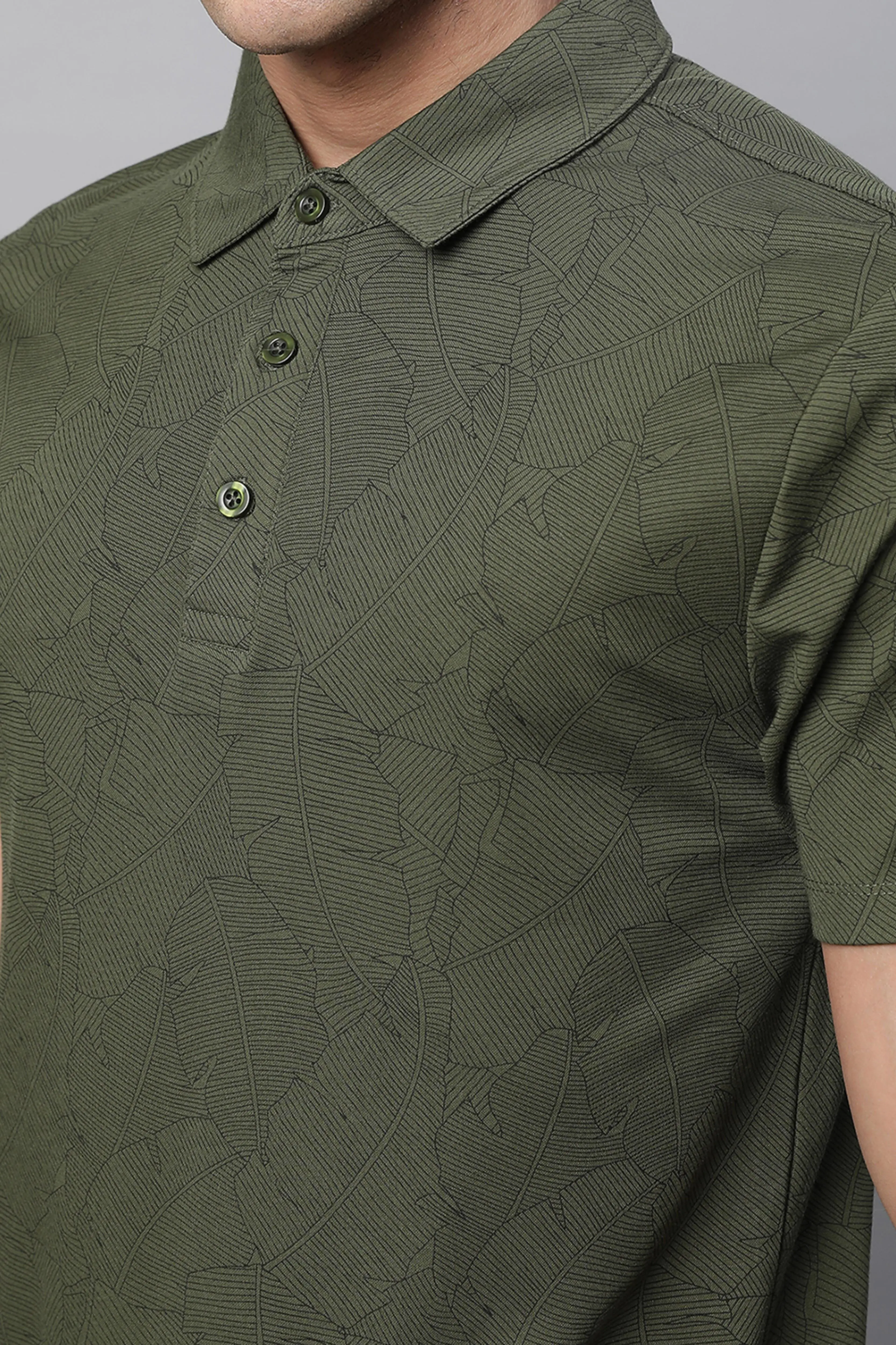 Mens Olive Collar Neck Printed T-Shirt - Image 3