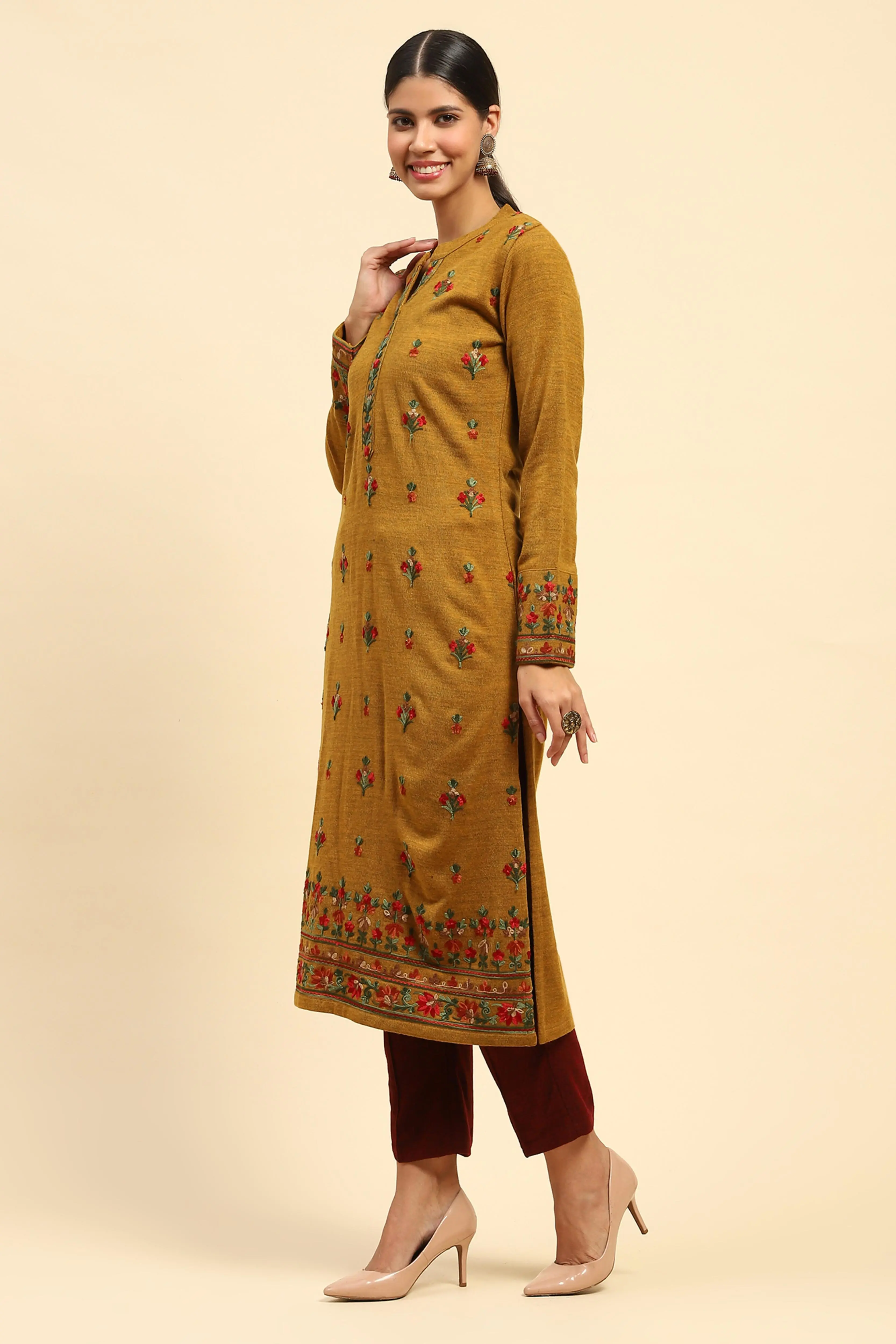 Mustard Woolen Embroidered Kurta - Image 2