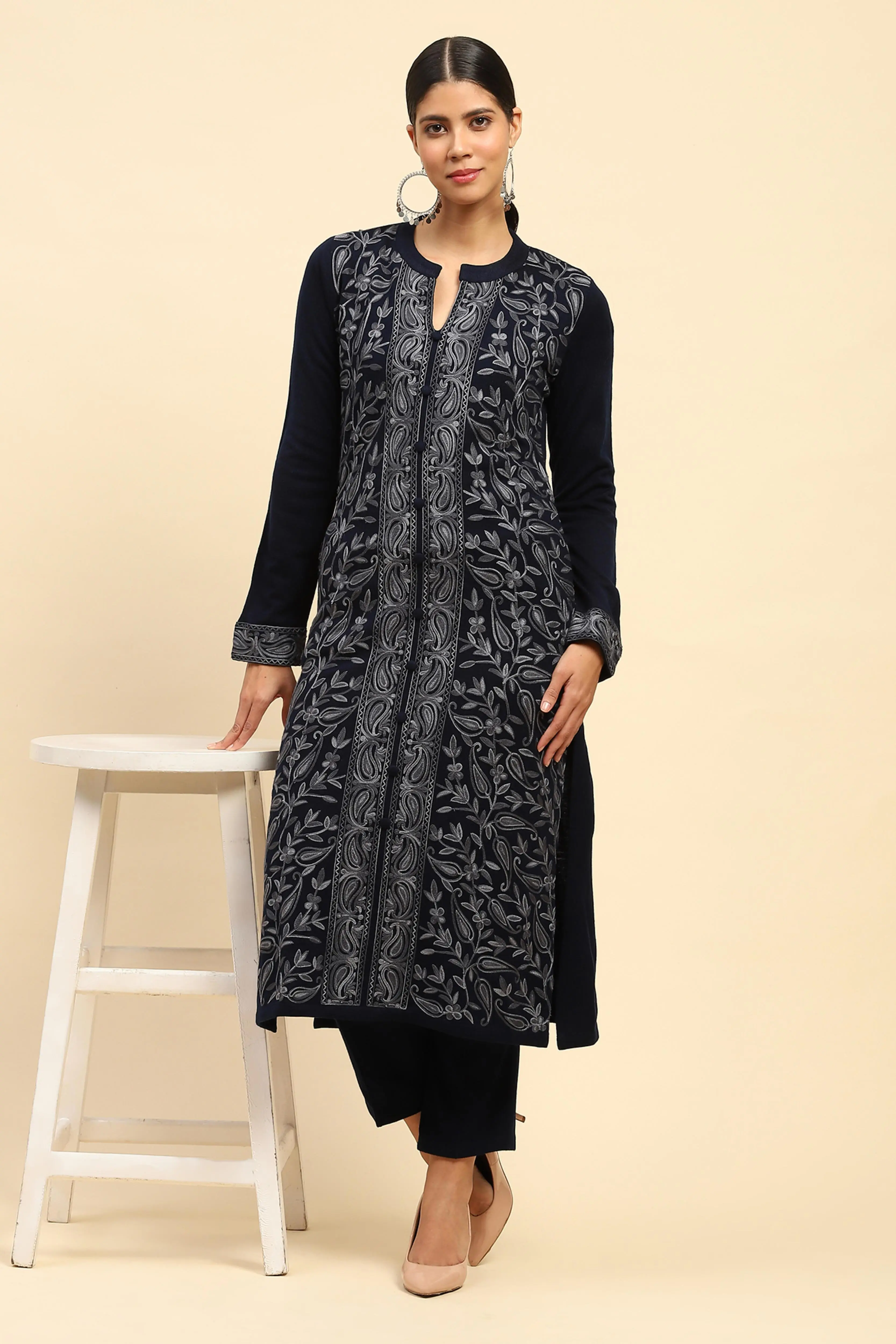 Navy Blue Woolen Solid Pant For Winter - Image 6