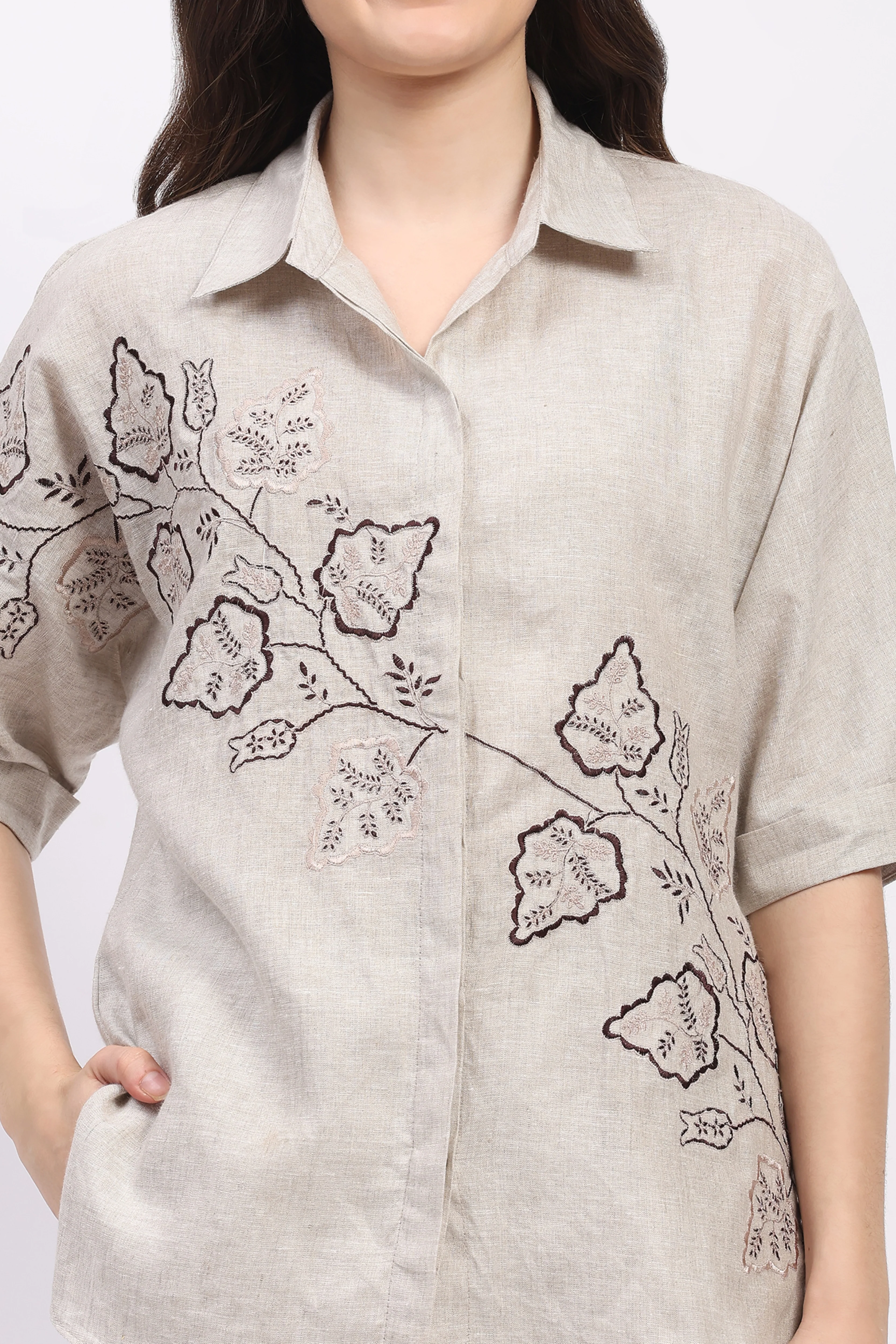 Off-White Embroidered Linen Shirt - Image 7