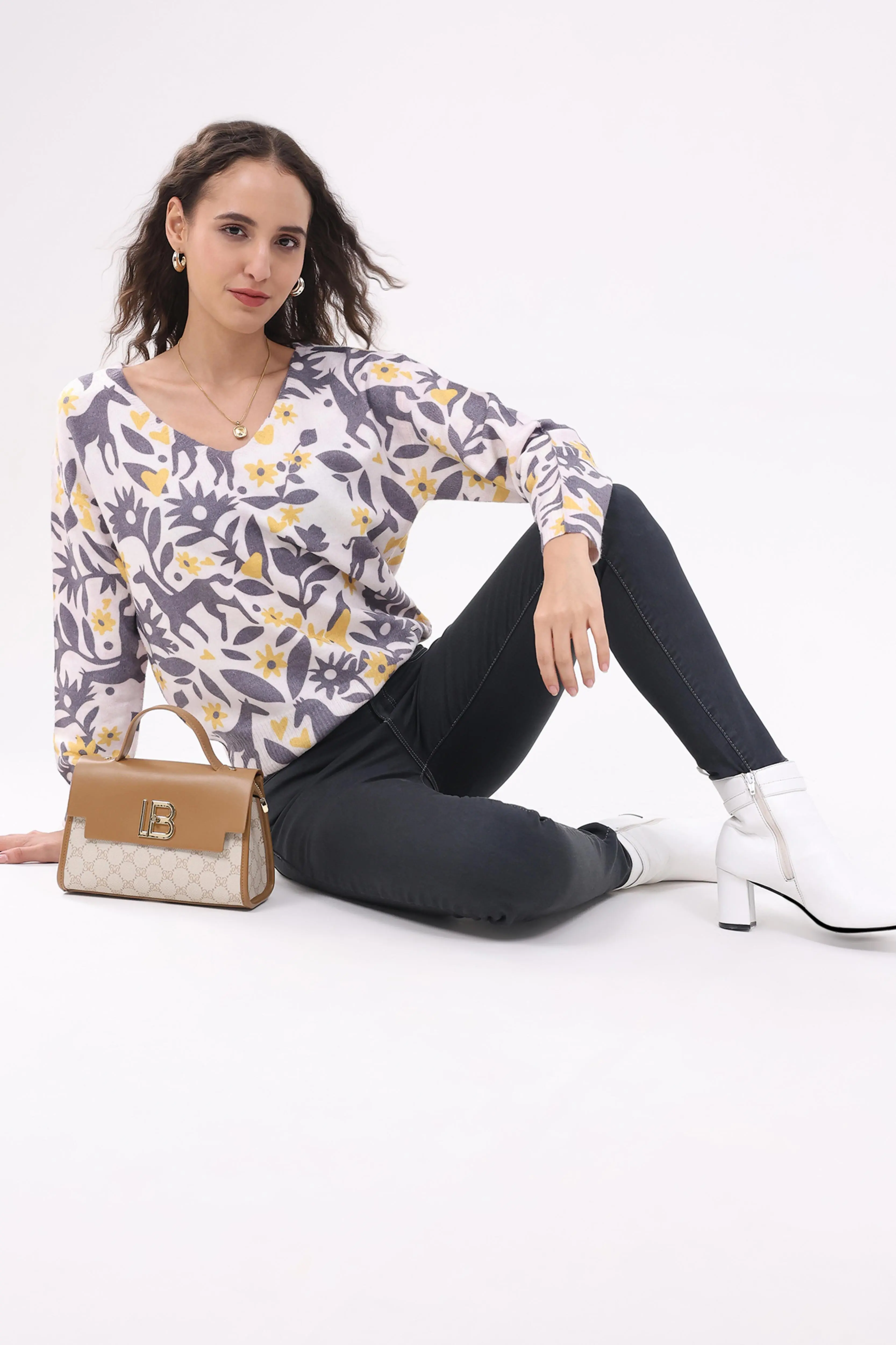 Off-White Floral Winter Pullover - Image 6