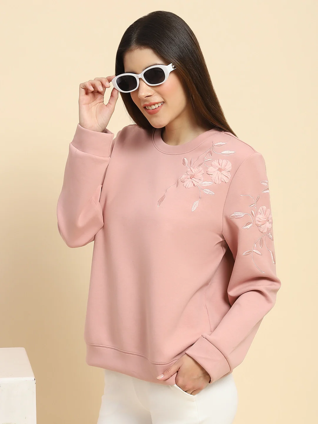 Pink Embroidered Sweatshirt - Image 13