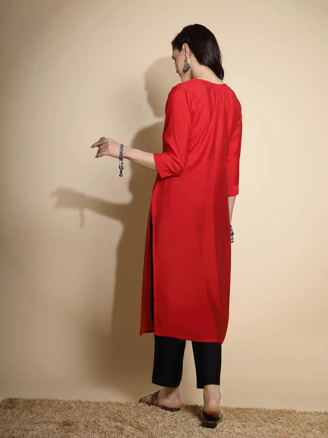 Red Embroidered Cotton Blend Kurta - Image 2