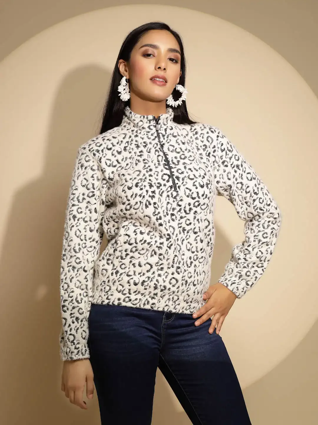 Monochrome Animal Print Hosiery Sweatshirt - Image 12