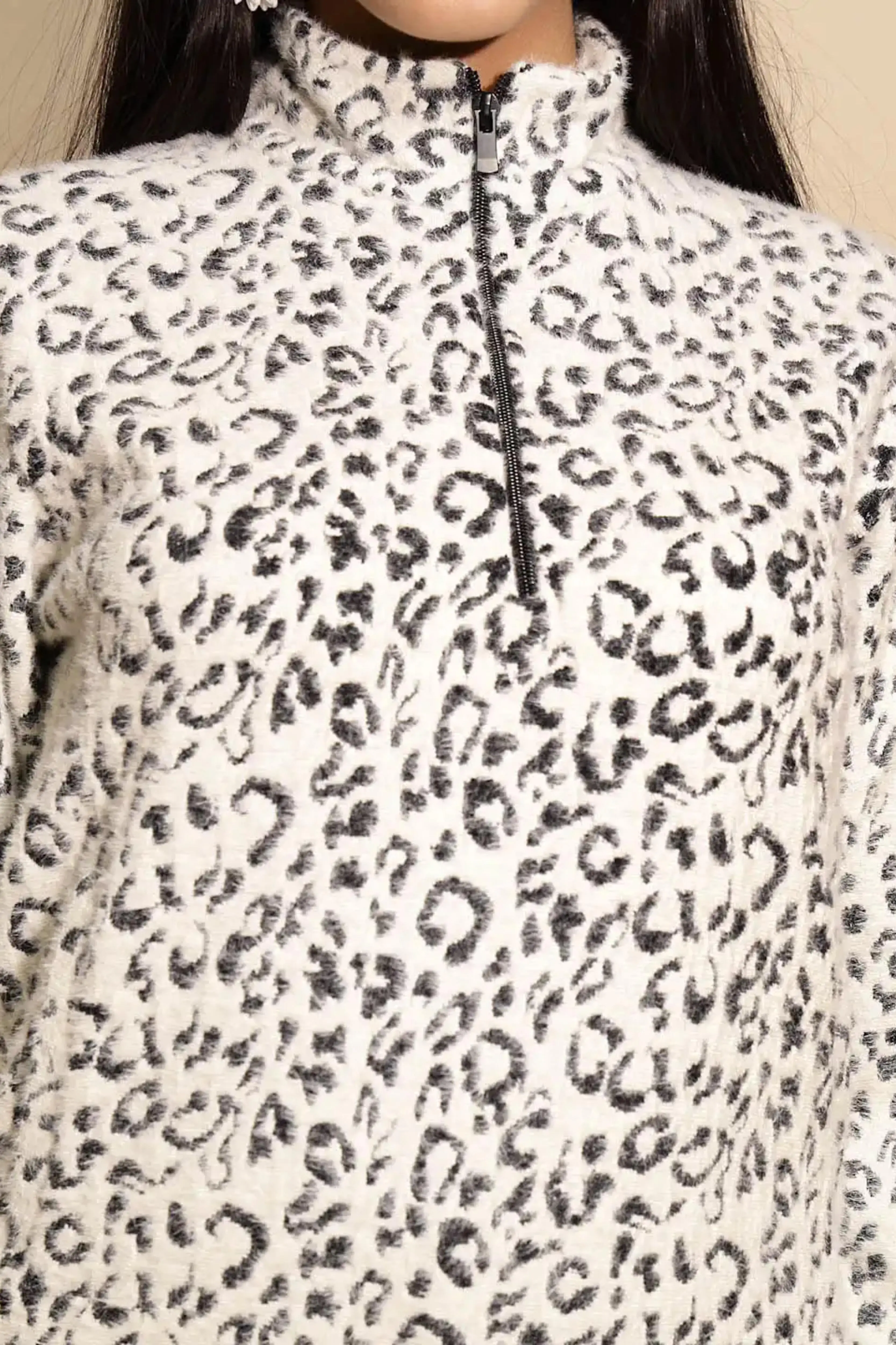 Monochrome Animal Print Hosiery Sweatshirt - Image 5