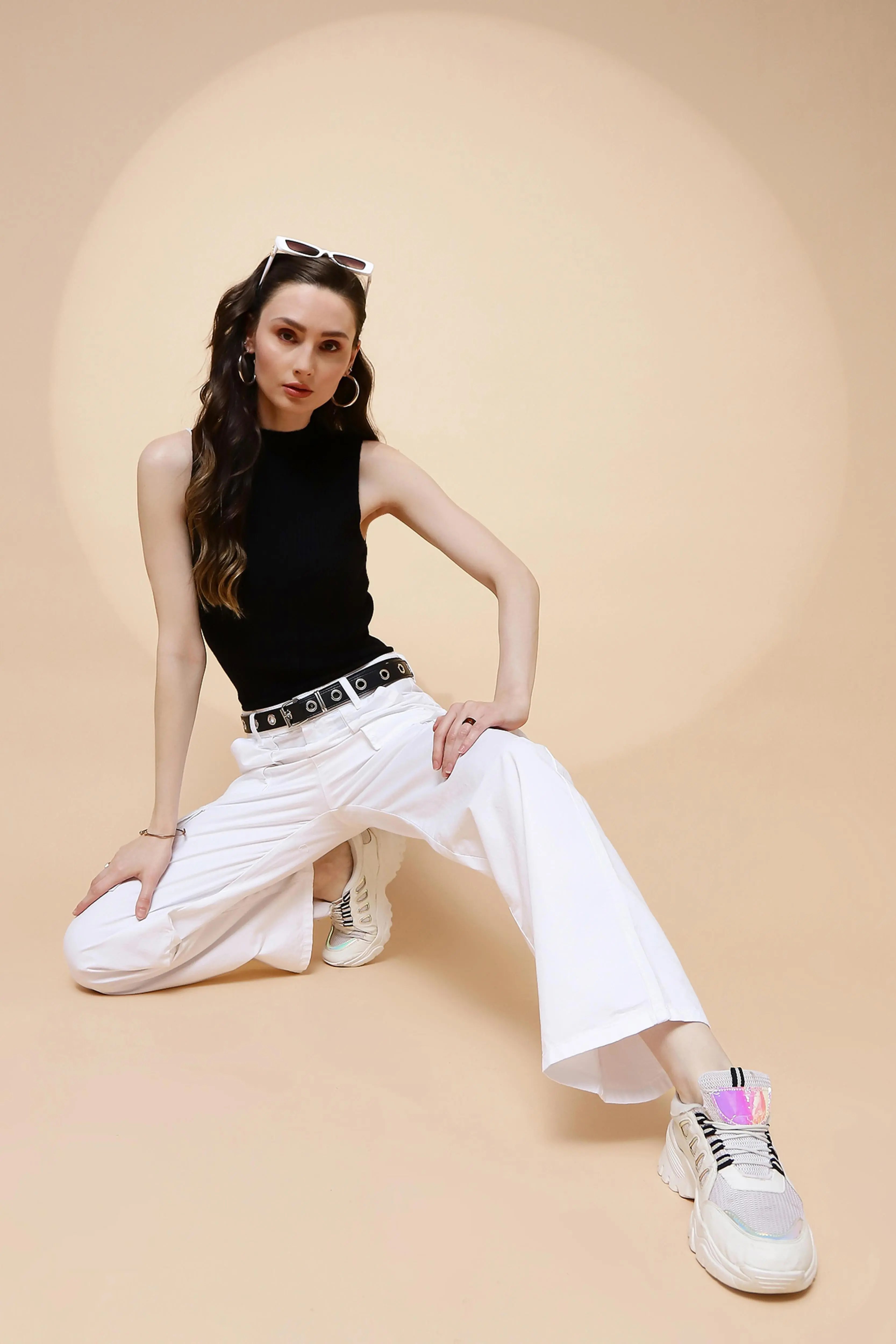 White Cotton Relaxed Fit Cargo - Image 8