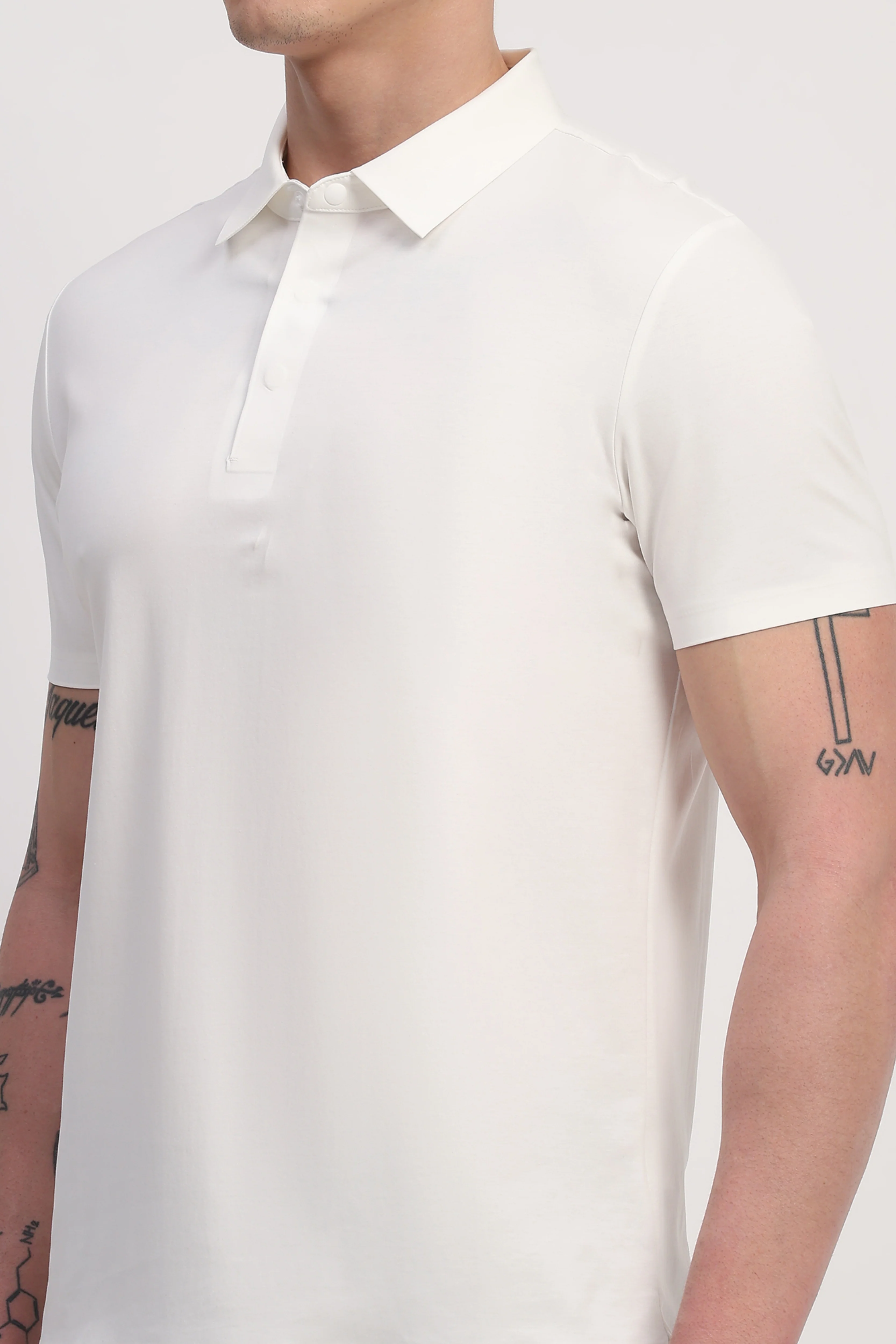 White Premium Stitchless Solid T-Shirt - Image 7