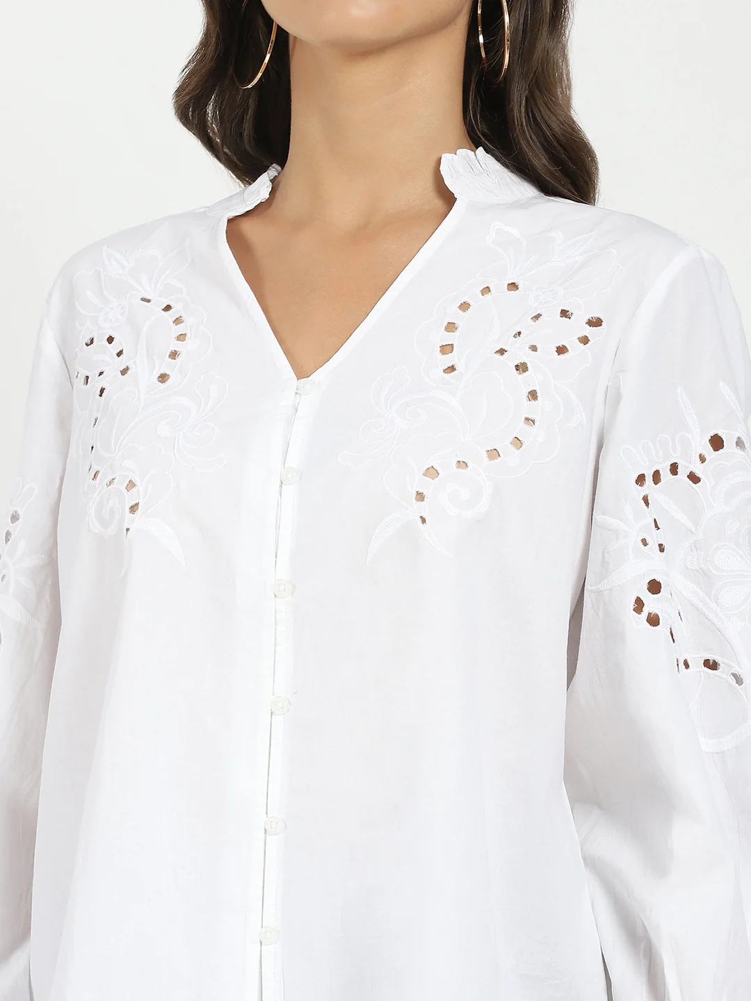 White Schiffli Loose Fit Top - Image 11
