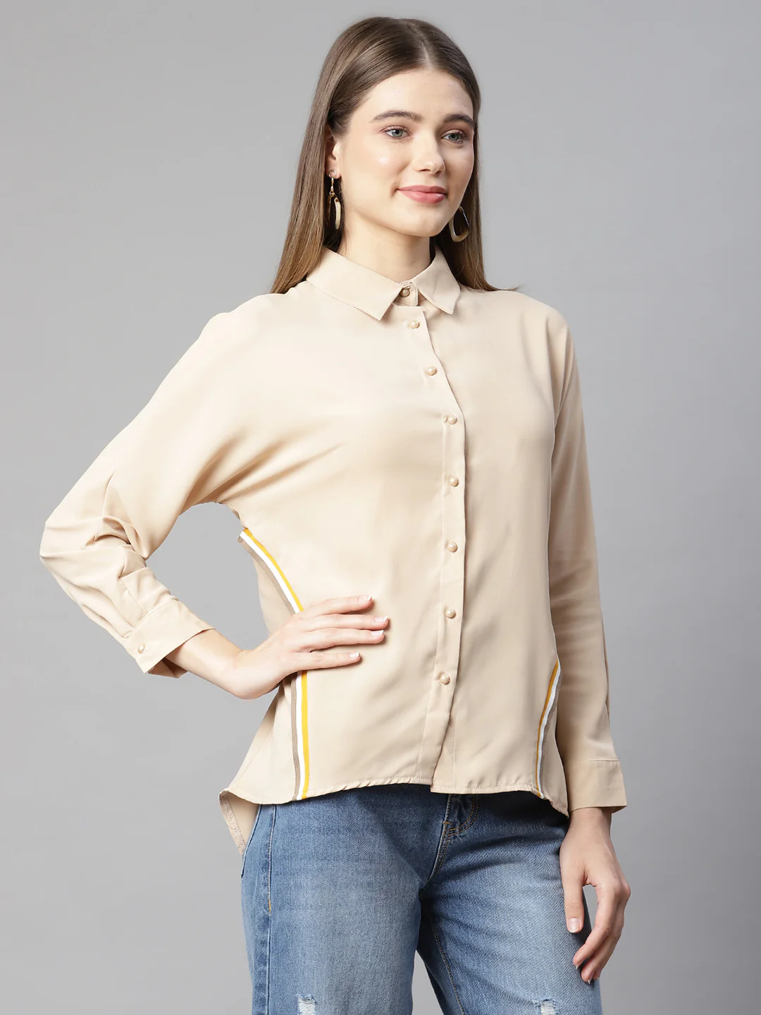 Beige Solid Relaxed Fit Shirt - Image 5