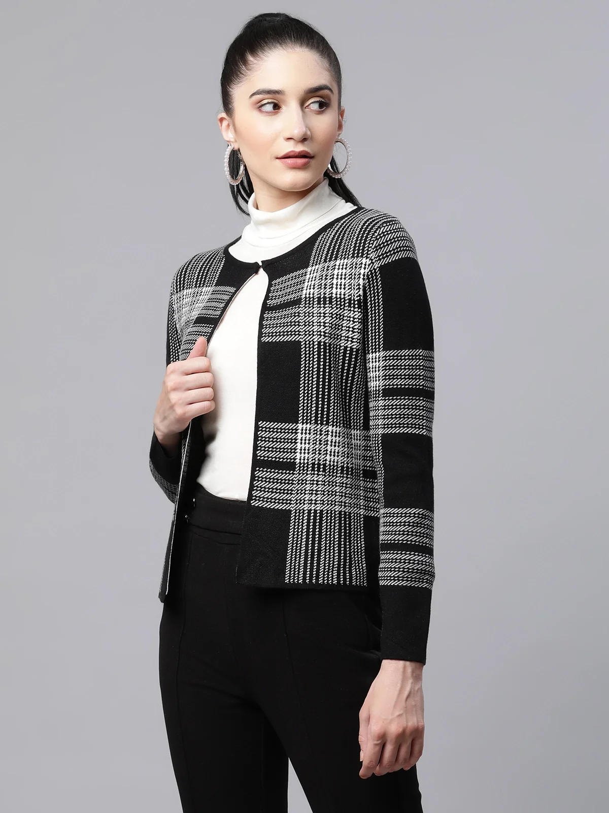 Checkered Black Slim Fit Casual Cardigan - Image 10
