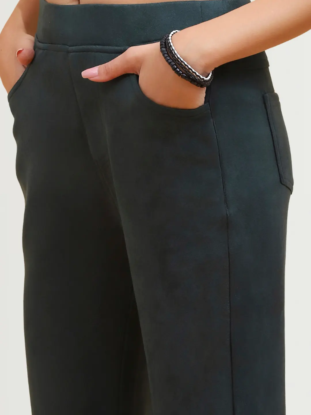 Green Solid Straight Fit Suede Jegging - Image 9