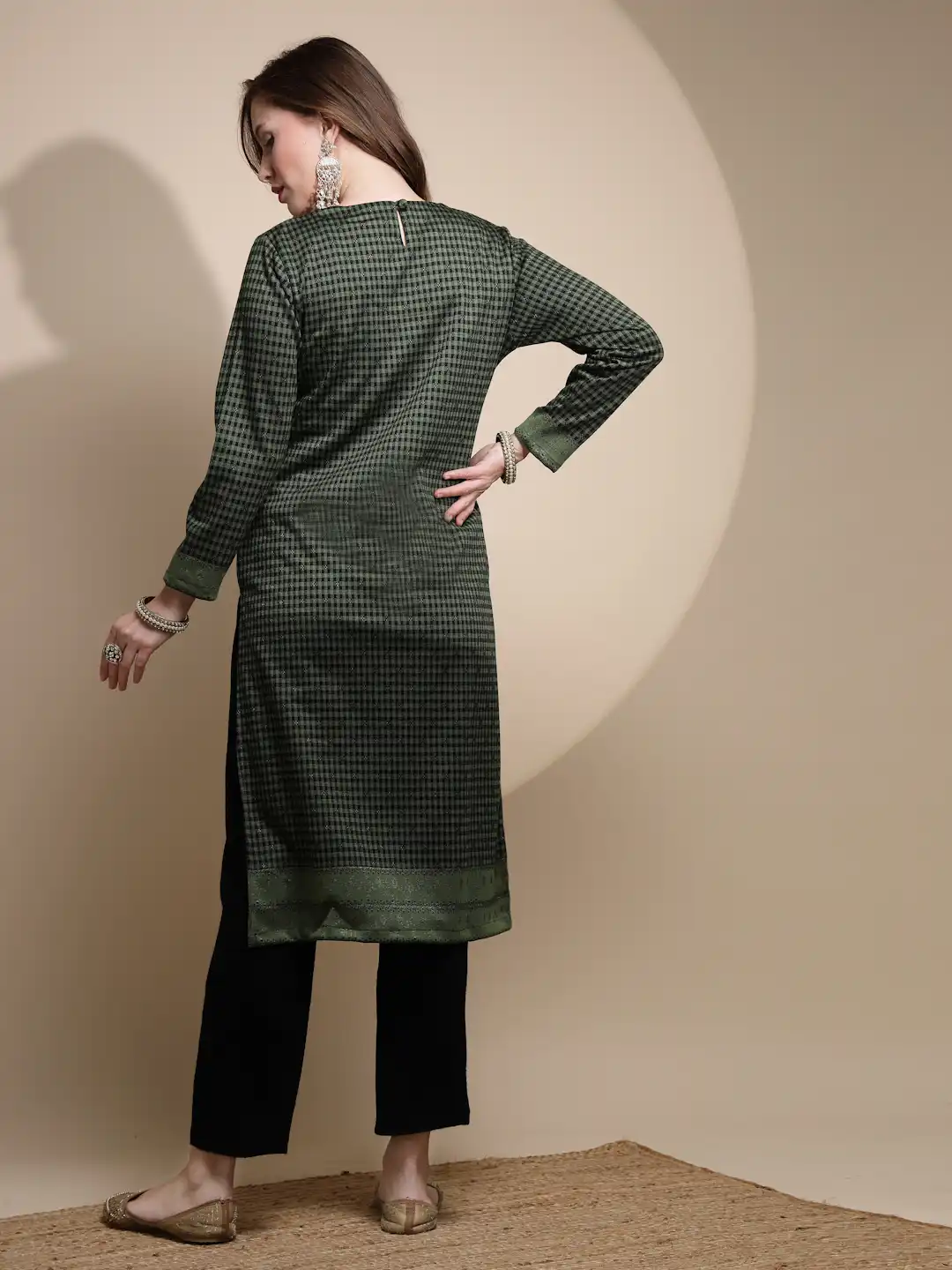 Green Printed Kurta Round Neck Woolen With Full Sleeve - Image 4