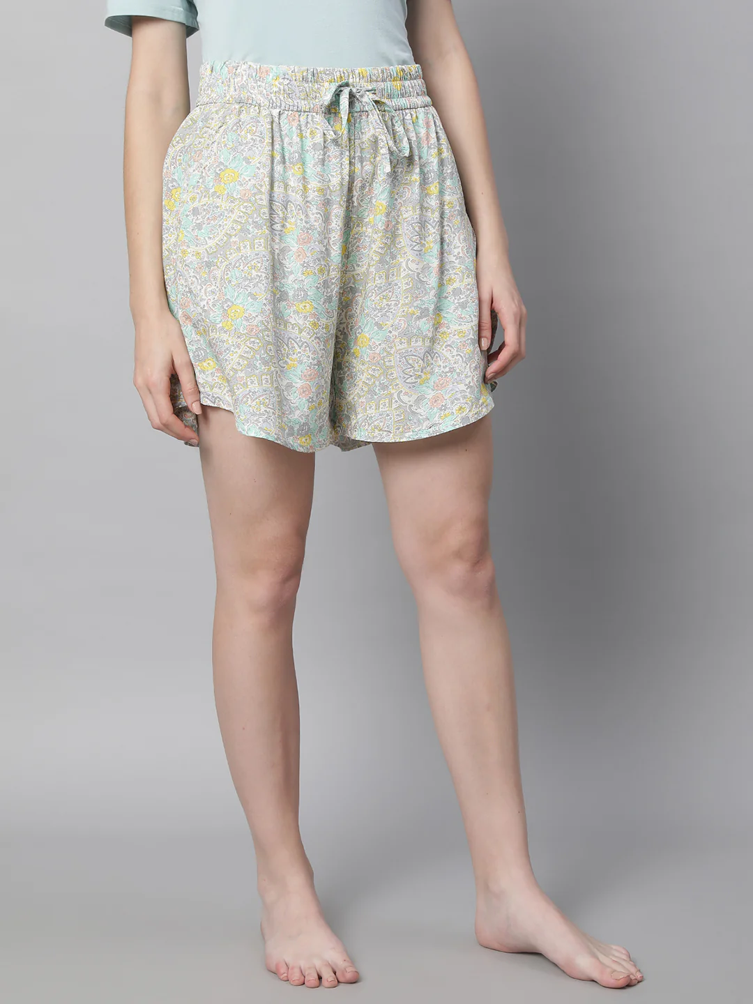 Women Grey Rayon Printed Shorts - Image 3