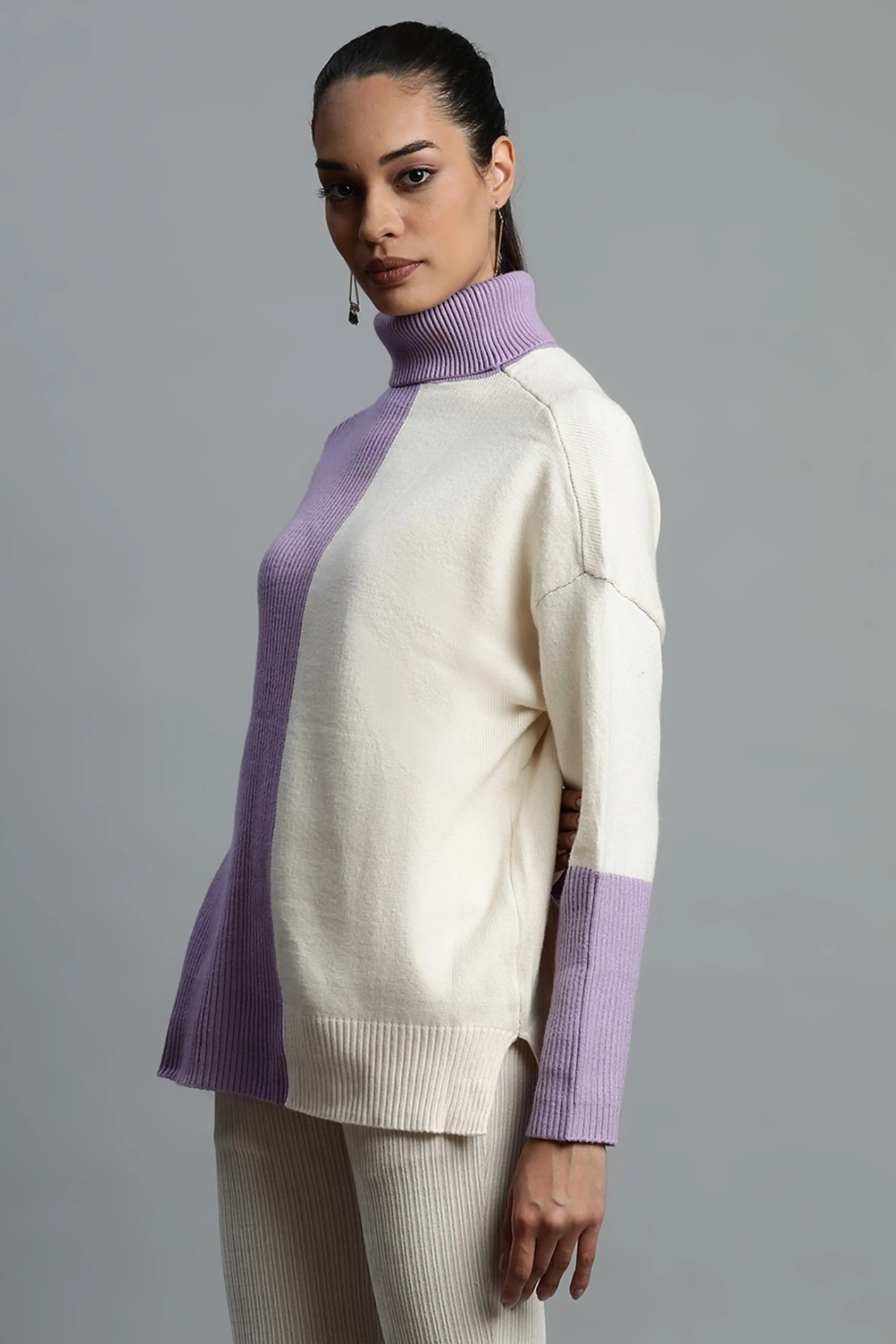 Lilac & Off White Solid Rayon Pullover - Image 3