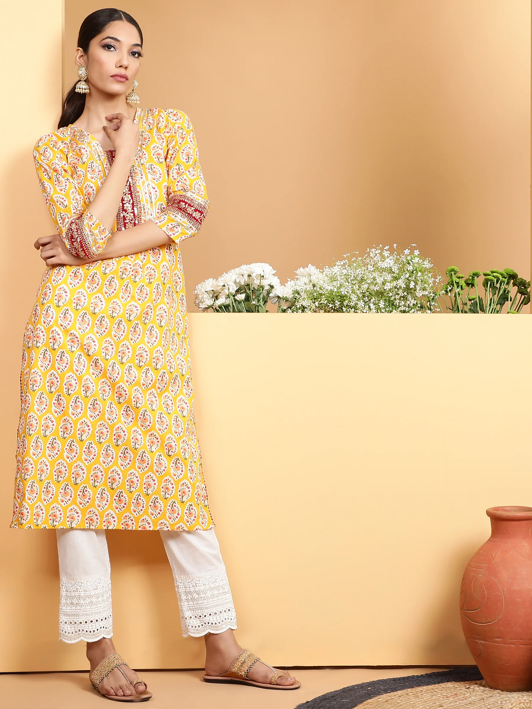 Women Mustard Round Neck Printed Kurta - Image 3
