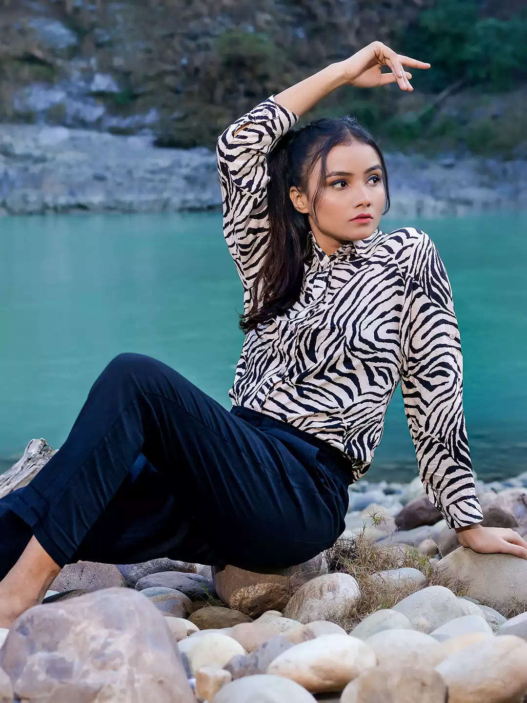 Women Regular Fit Printed Shirt - Image 2