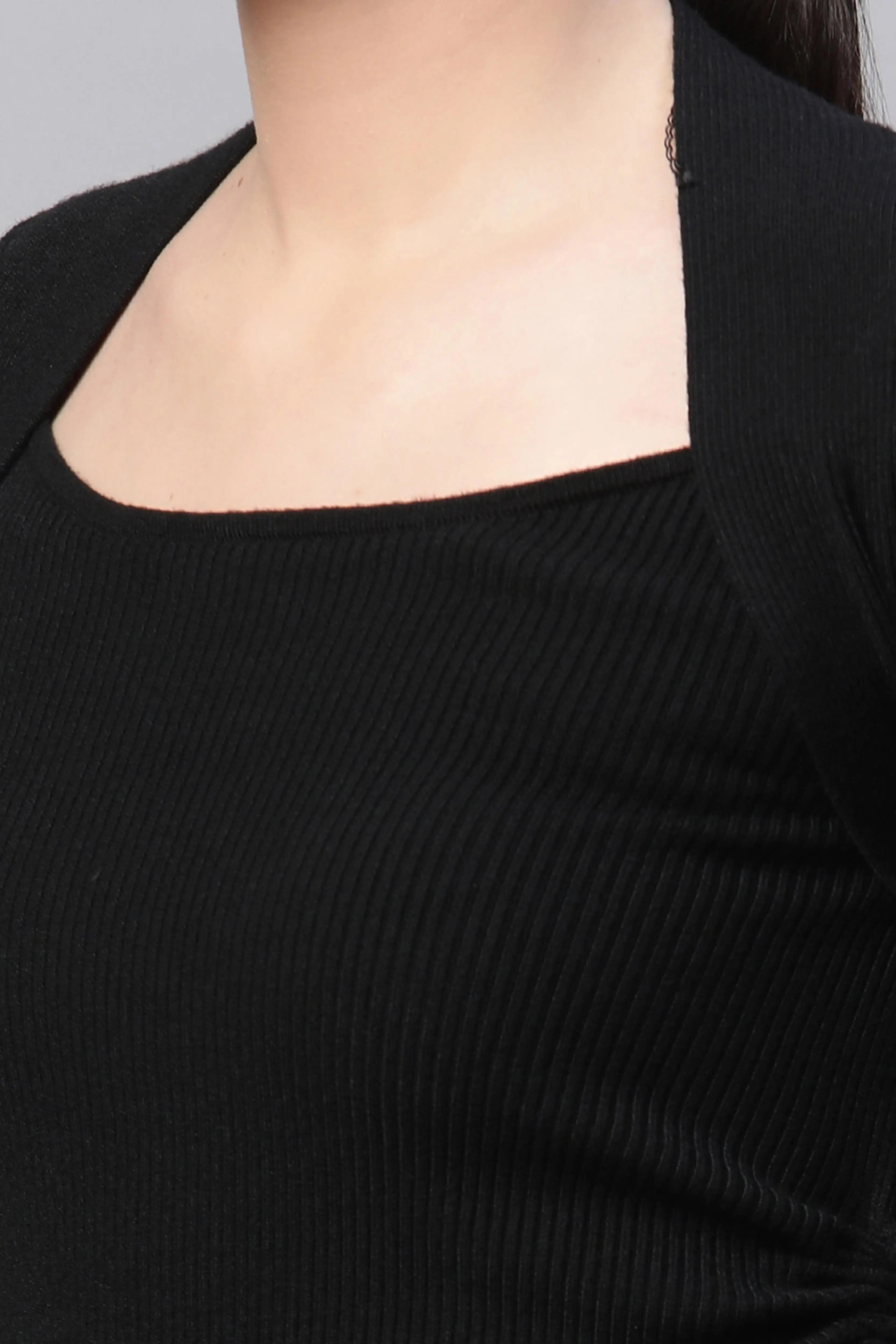 Black Solid Knitted Pullover - Image 5