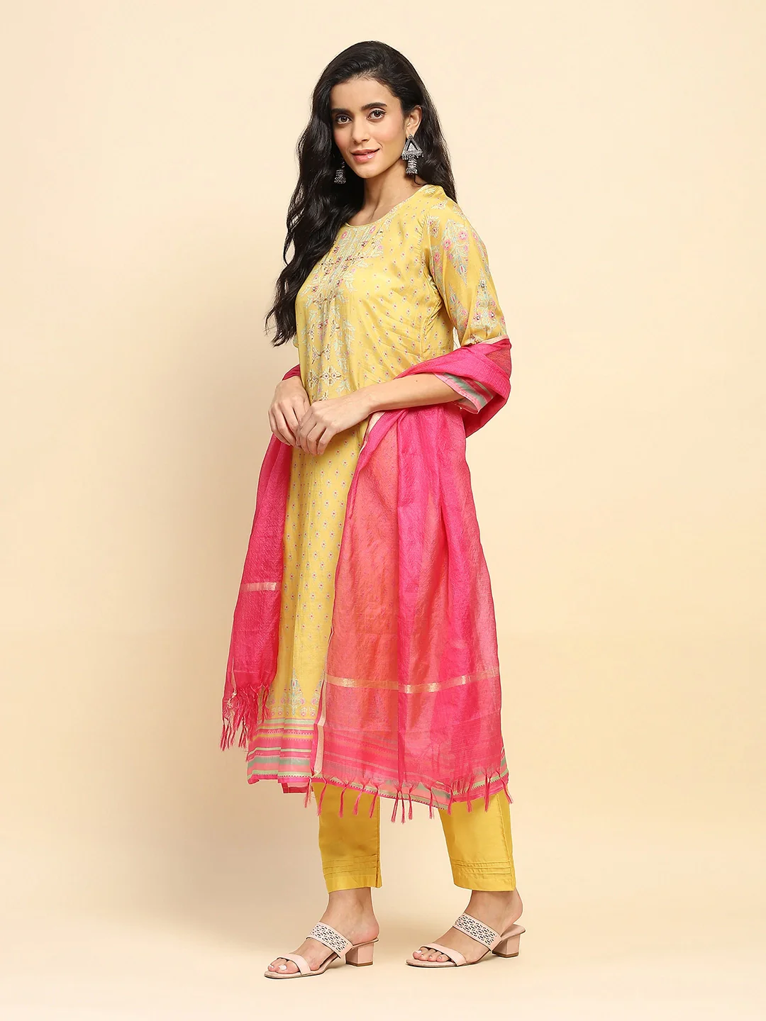 Muslin Printed & Embroidered Suit Set - Image 2